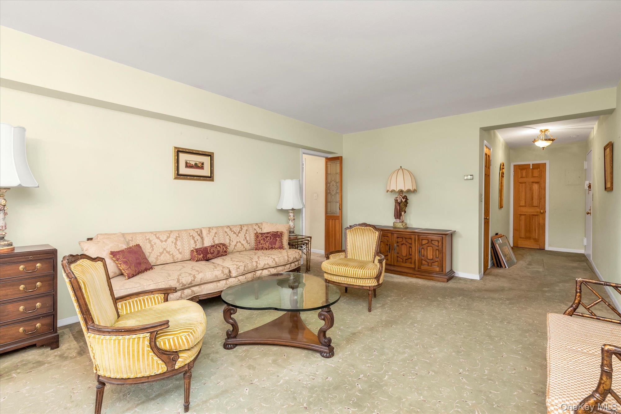 2 Fowler Avenue # 228, Lynbrook, NY 11563