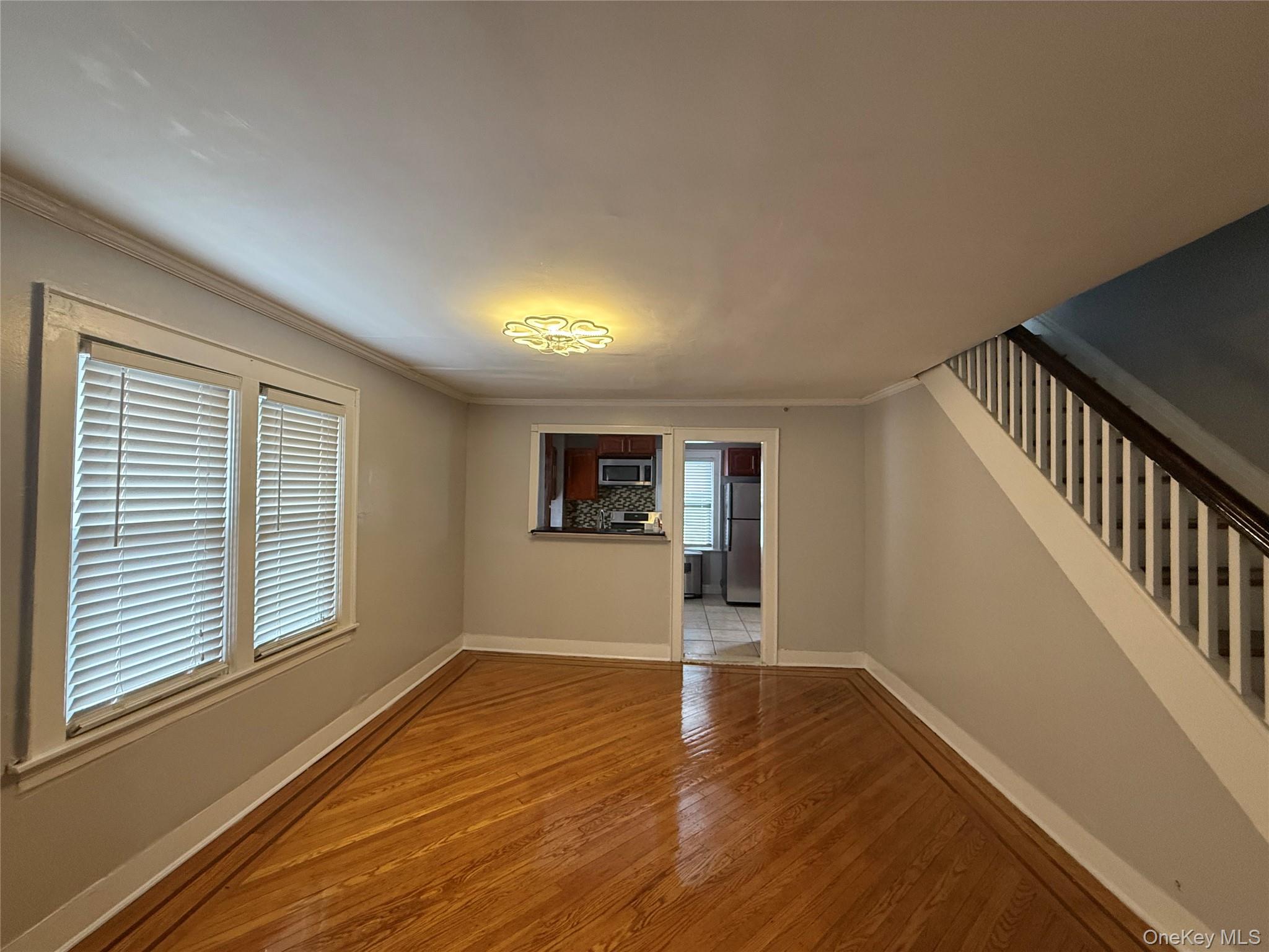 94-72 199th St, Hollis, NY 11423