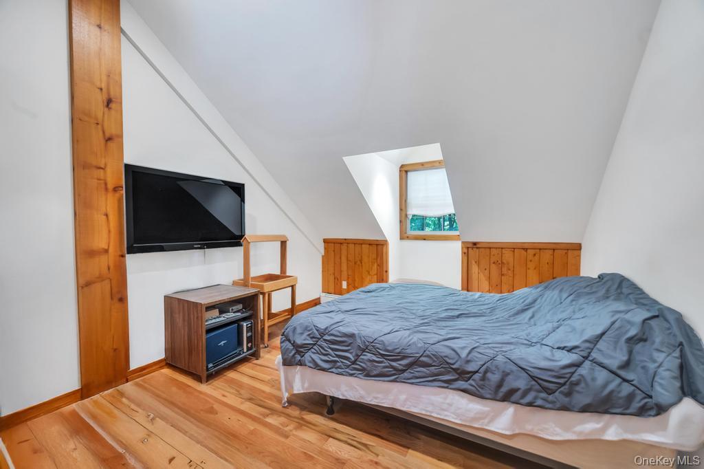 109 Oakside Drive, Smithtown, NY 11787