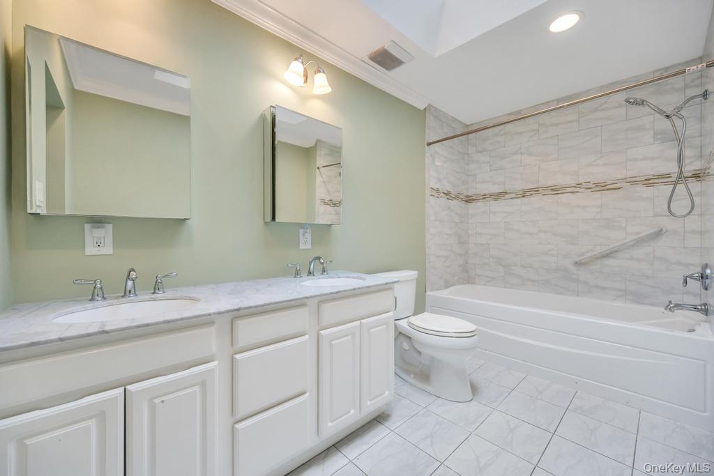 109 Oakside Drive, Smithtown, NY 11787