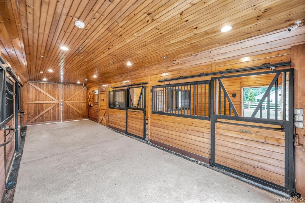 109 Oakside Drive, Smithtown, NY 11787