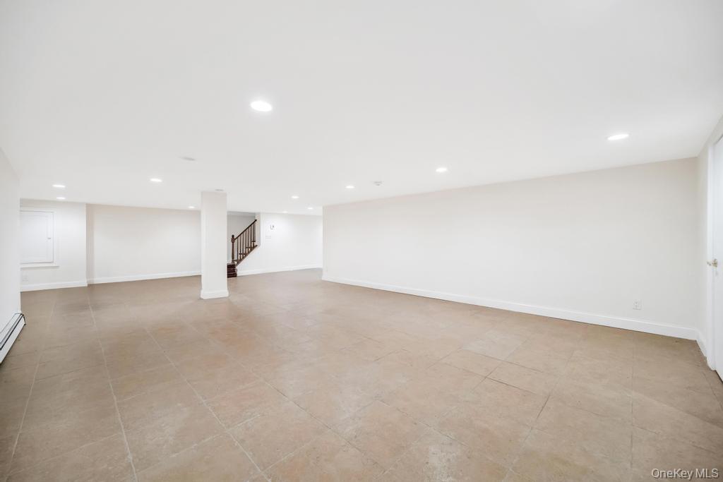 109 Oakside Drive, Smithtown, NY 11787