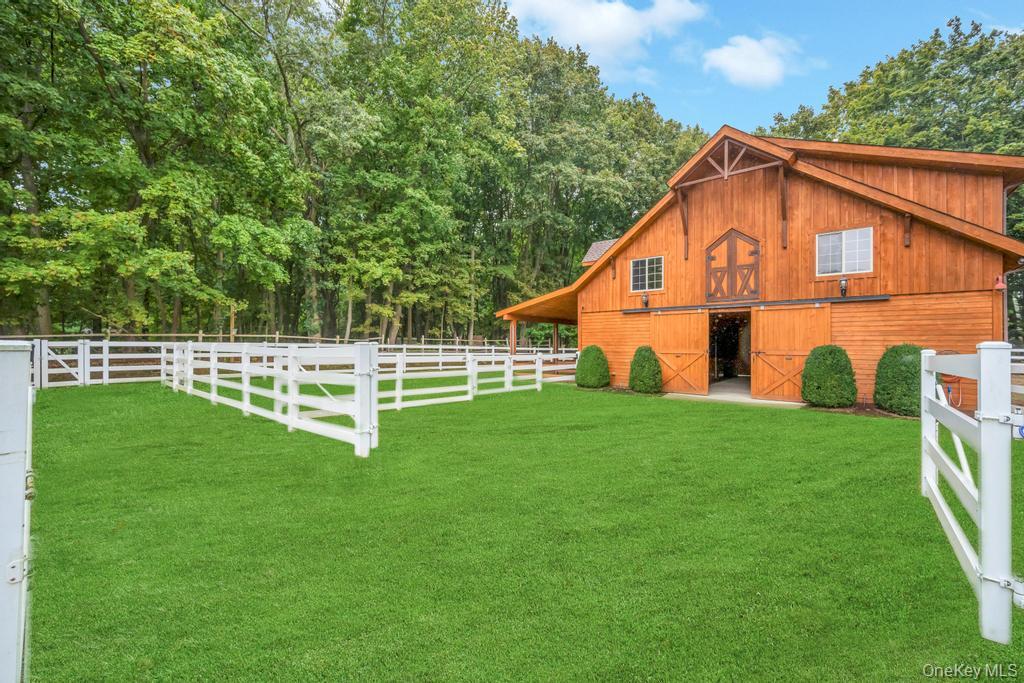 109 Oakside Drive, Smithtown, NY 11787