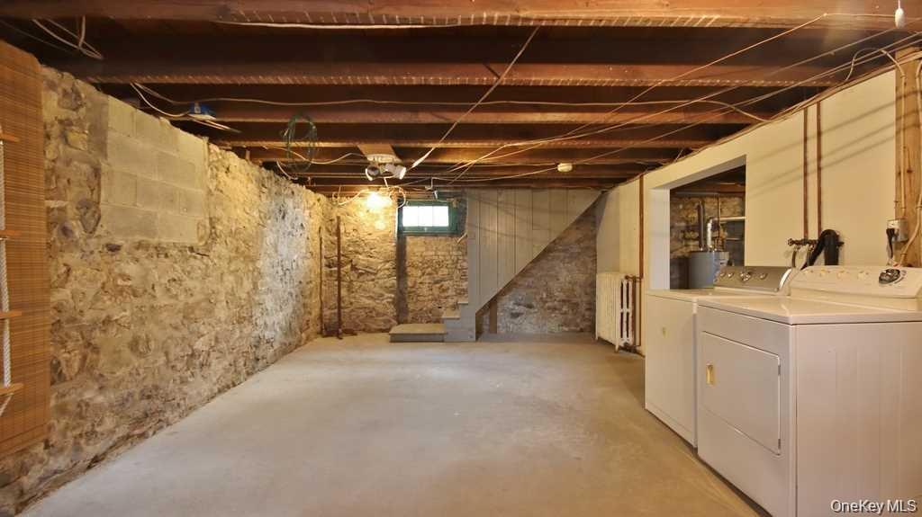 40 BROAD Street, Fishkill, NY 12524