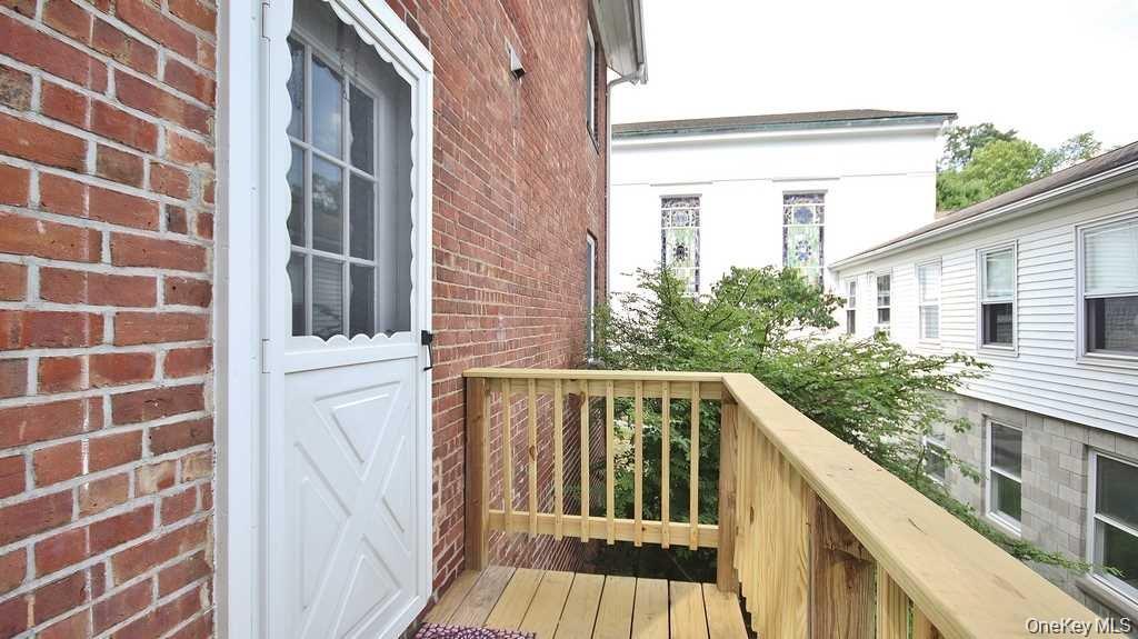 40 BROAD Street, Fishkill, NY 12524