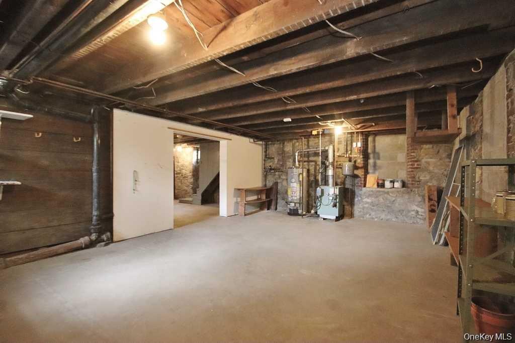 40 BROAD Street, Fishkill, NY 12524