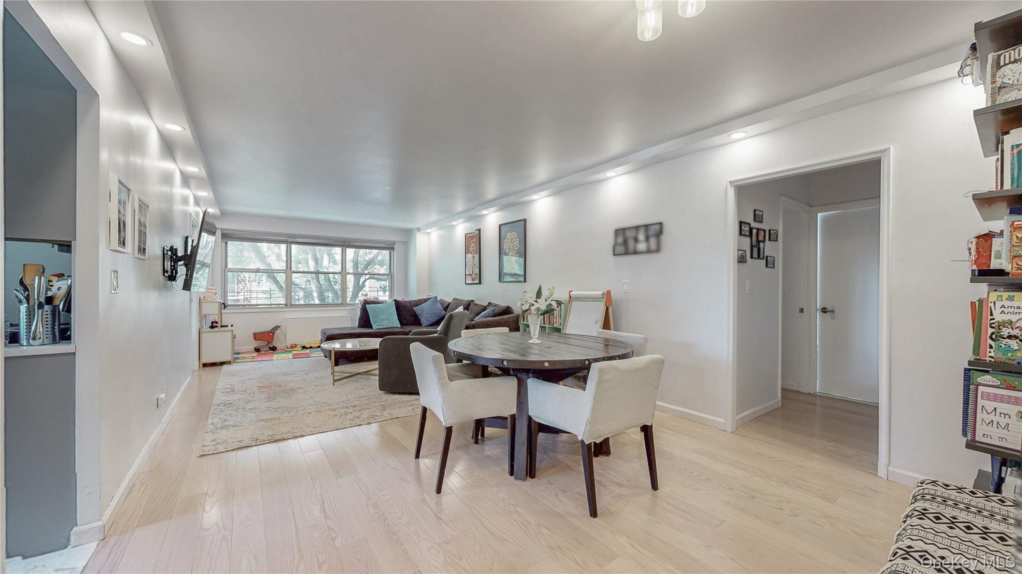 70-31 108th St # 2C, Forest Hills, NY 11375