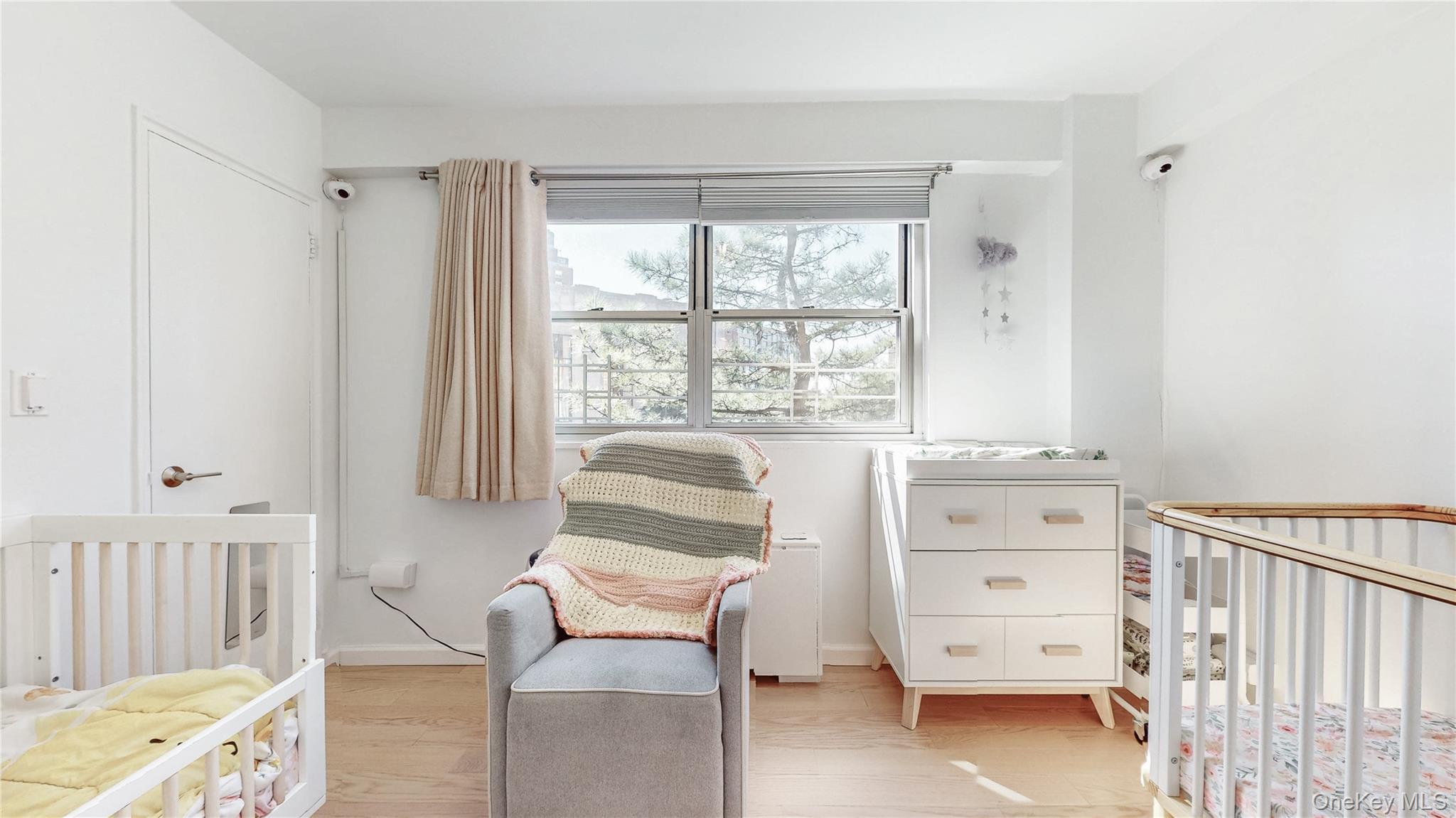 70-31 108th St # 2C, Forest Hills, NY 11375