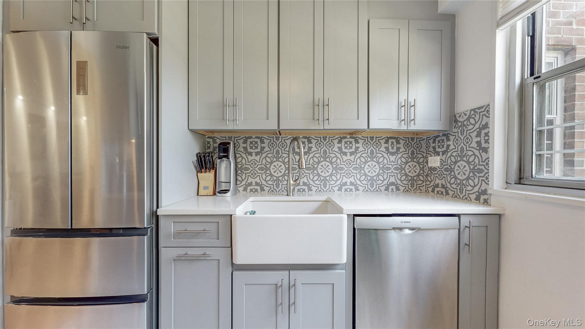 70-31 108th St # 2C, Forest Hills, NY 11375