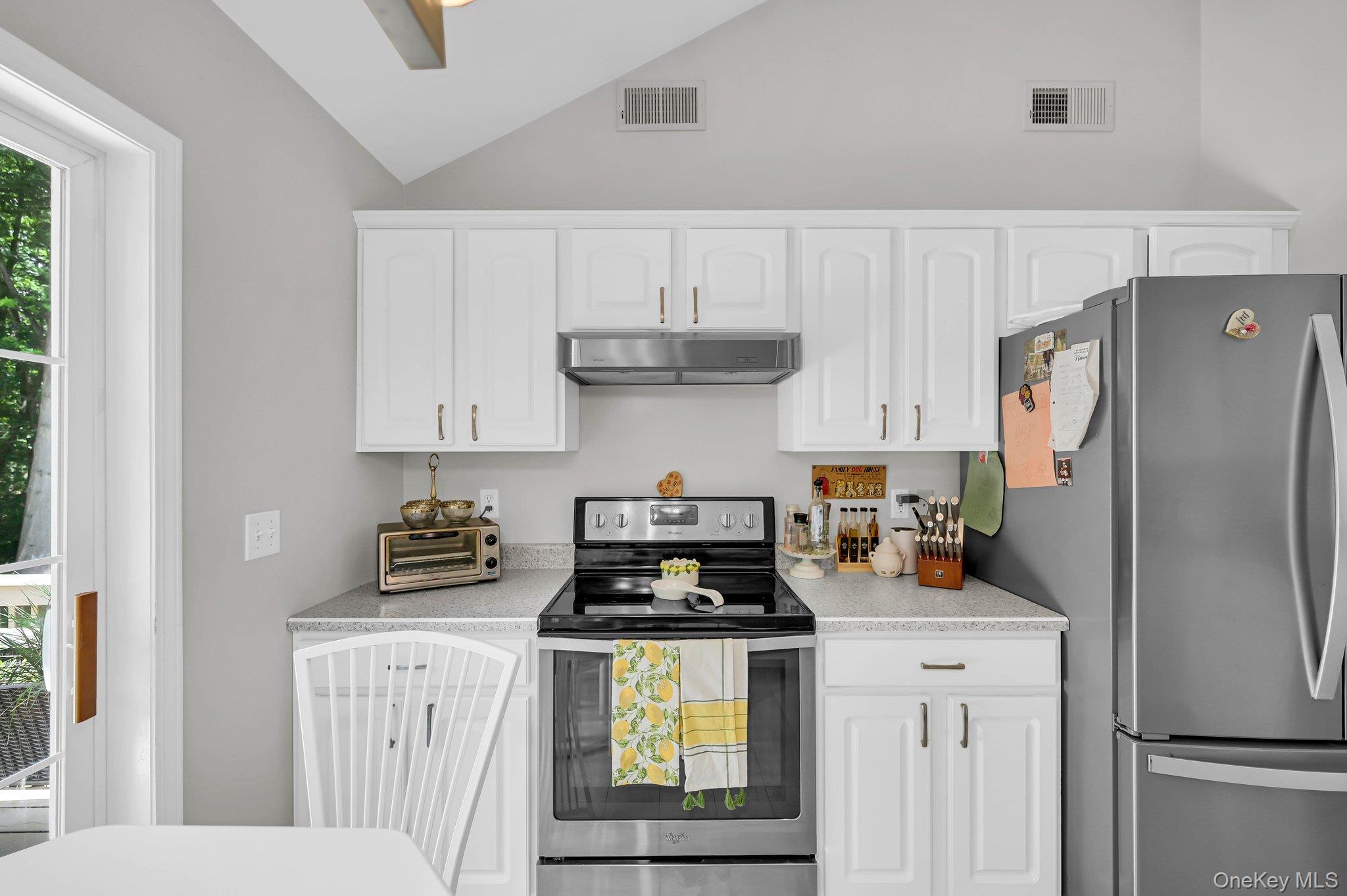 5 Thompson Court, Campbell Hall, NY 10916