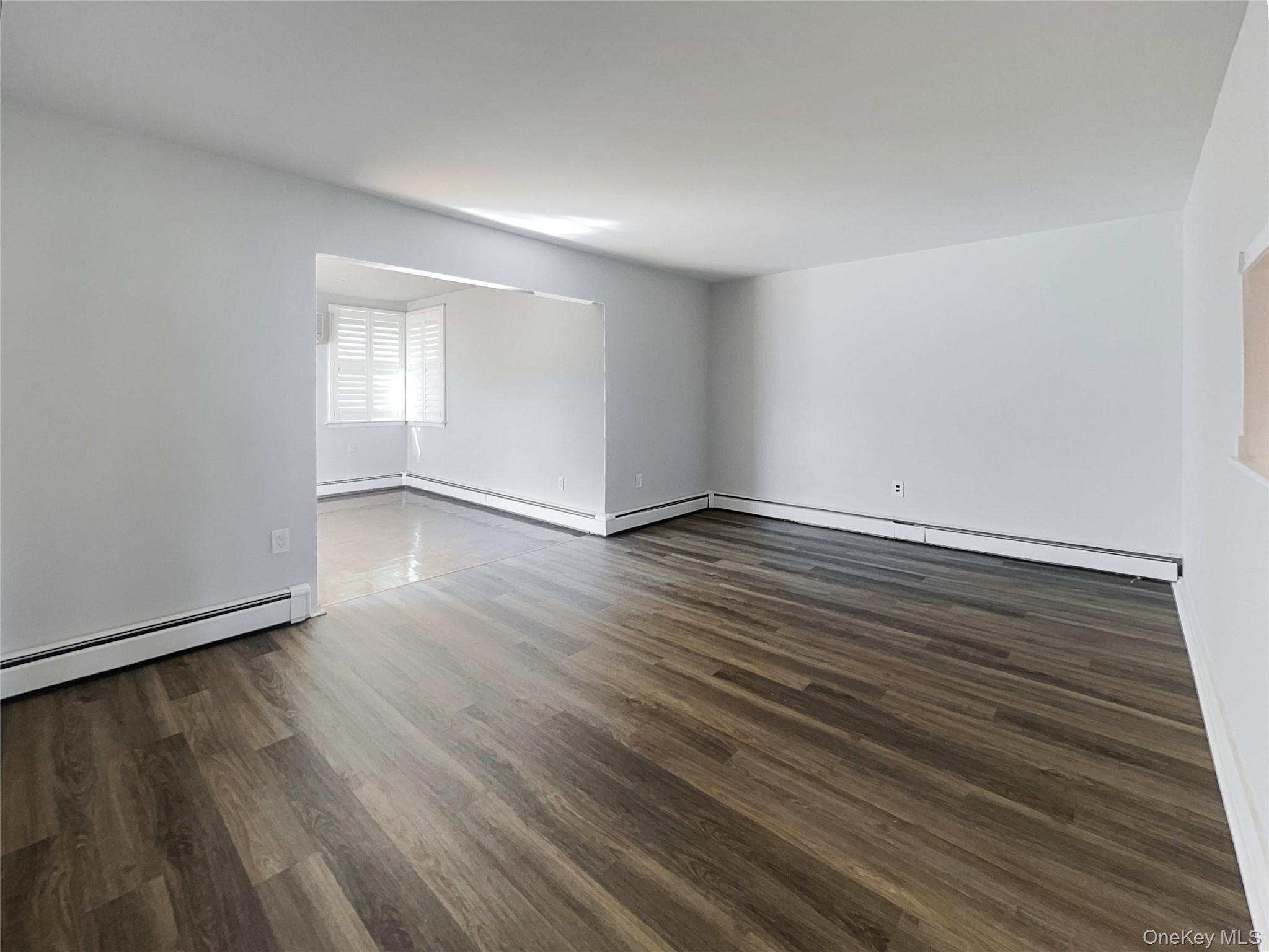 371 Pennsylvania Avenue, Mineola, NY 11501