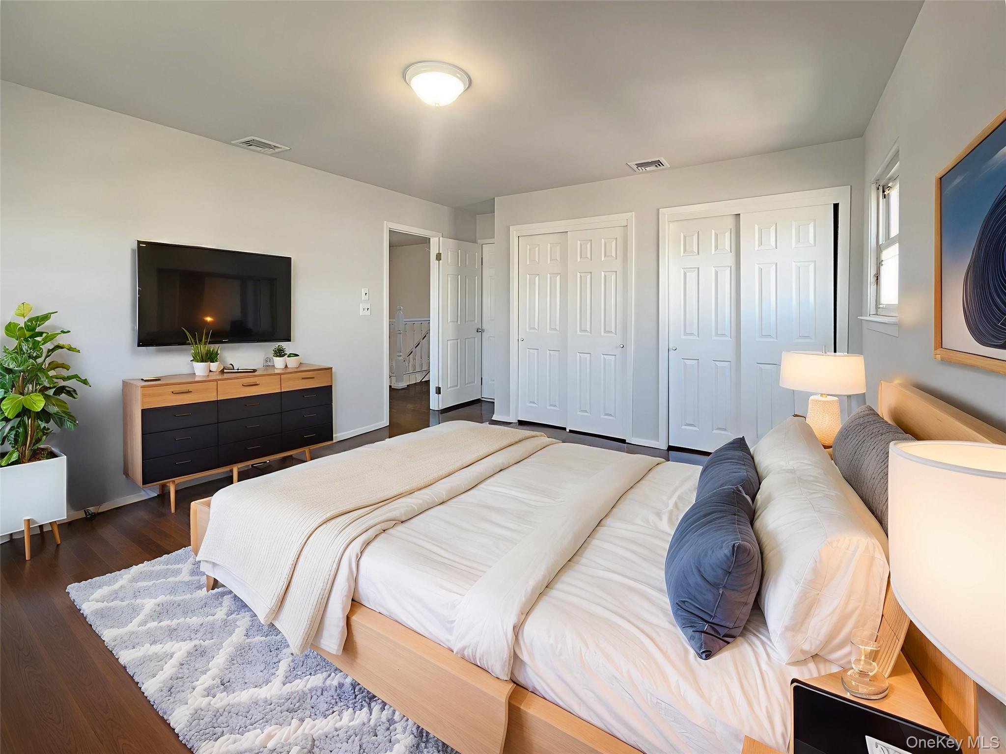 371 Pennsylvania Avenue, Mineola, NY 11501