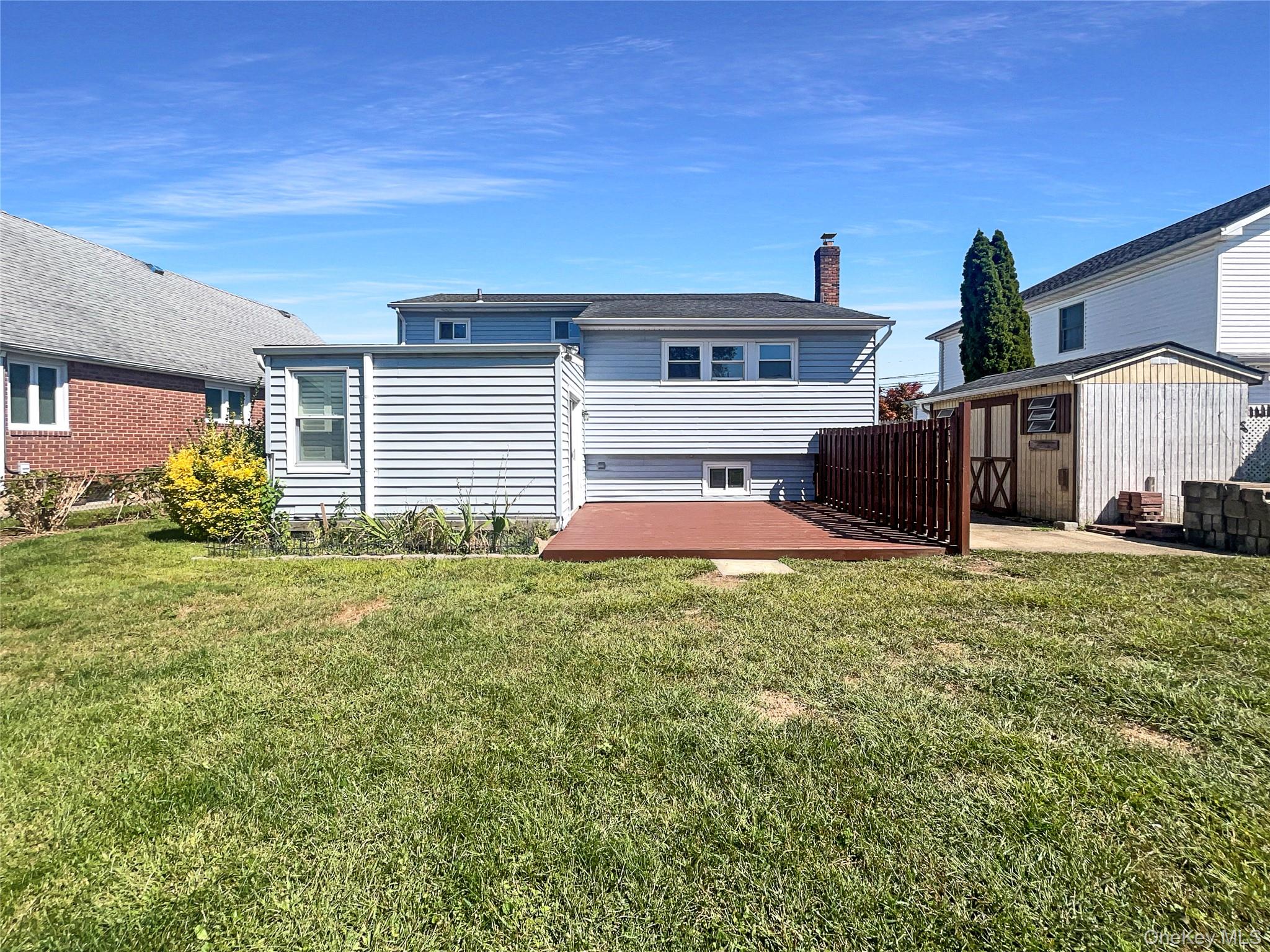 371 Pennsylvania Avenue, Mineola, NY 11501