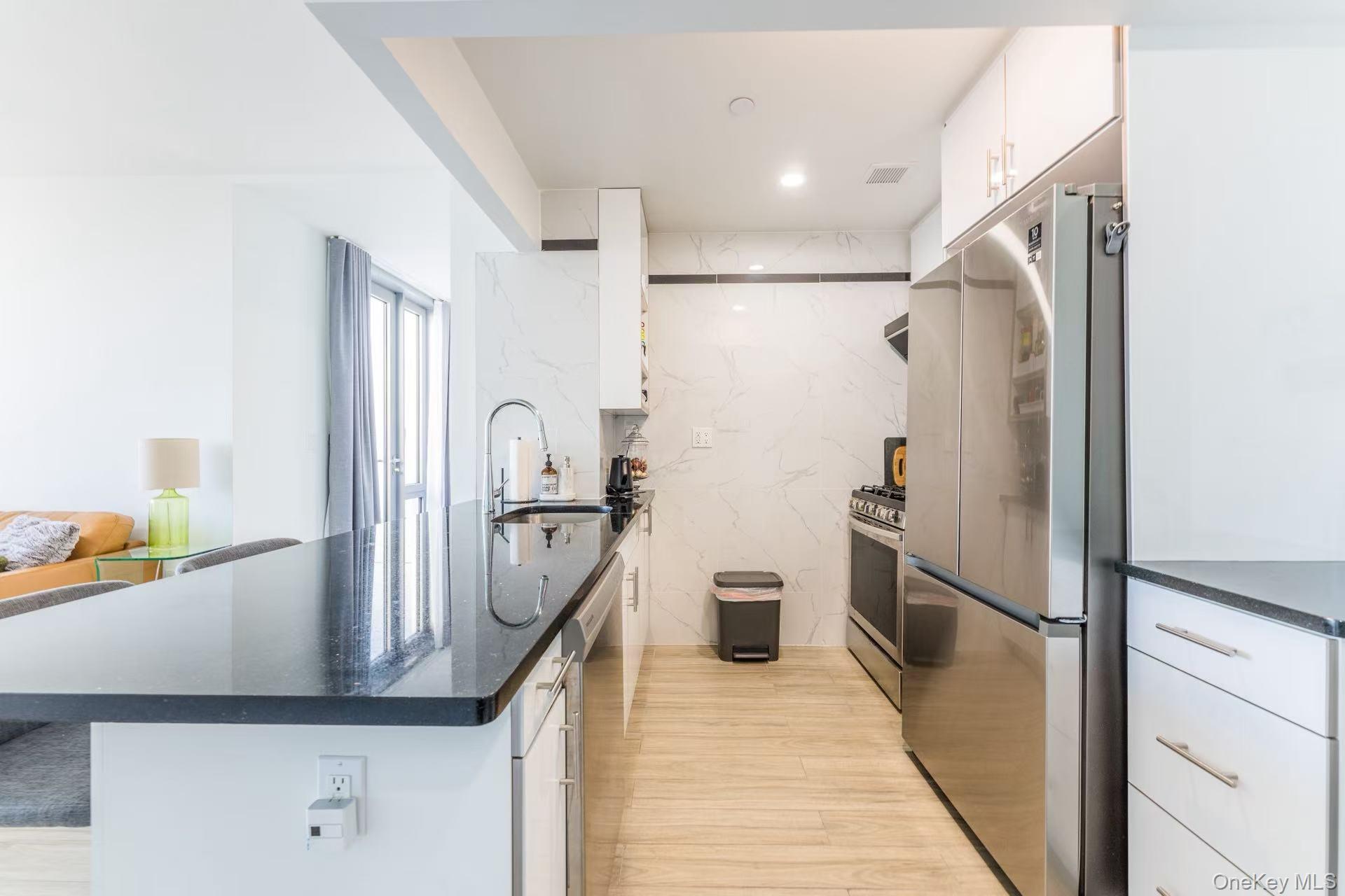 144-27 Sanford Avenue # 8O, Flushing, NY 11355