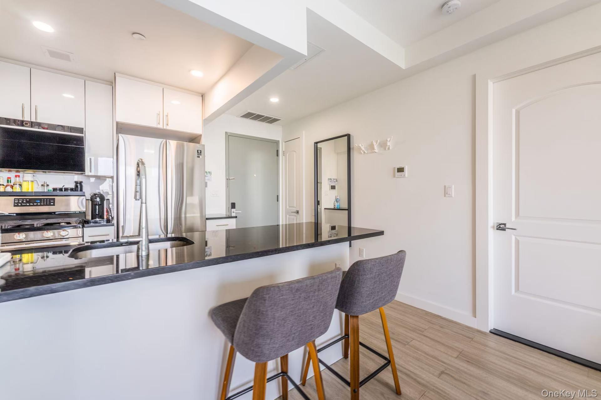 144-27 Sanford Avenue # 8O, Flushing, NY 11355