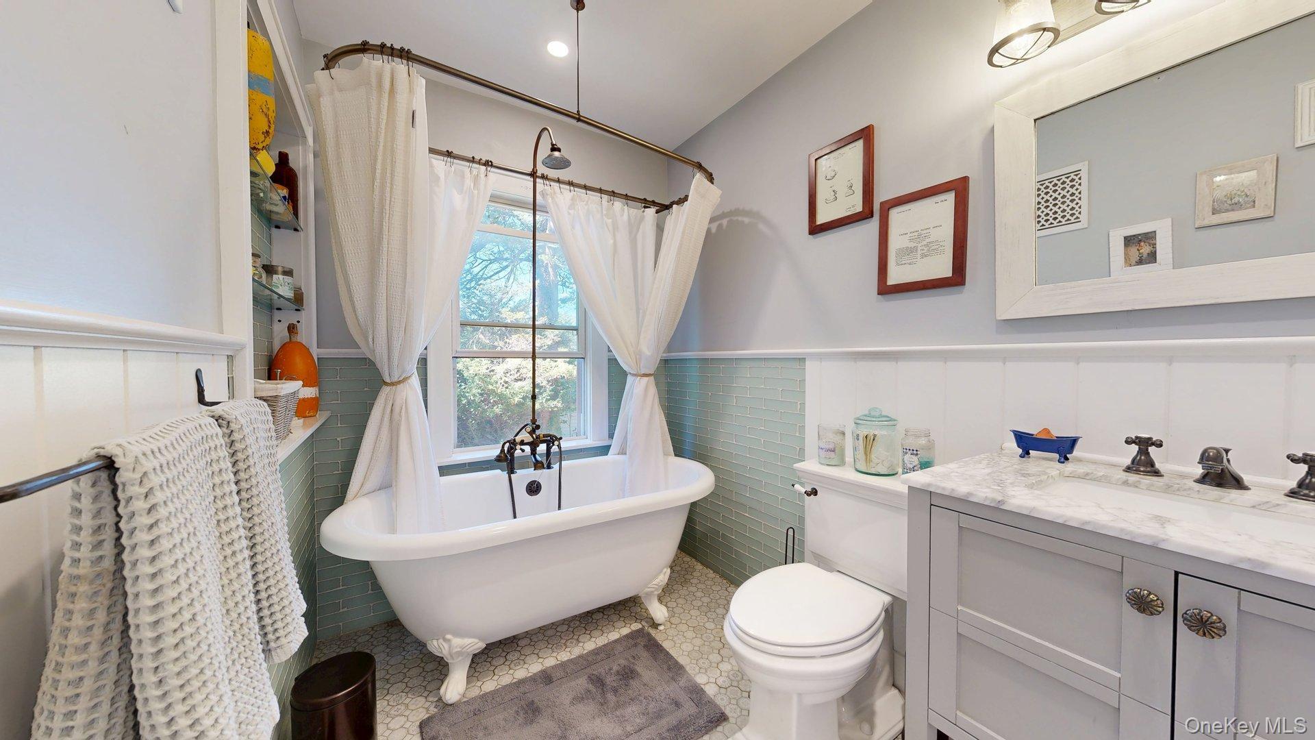 19 Island Road, Sound Beach, NY 11789