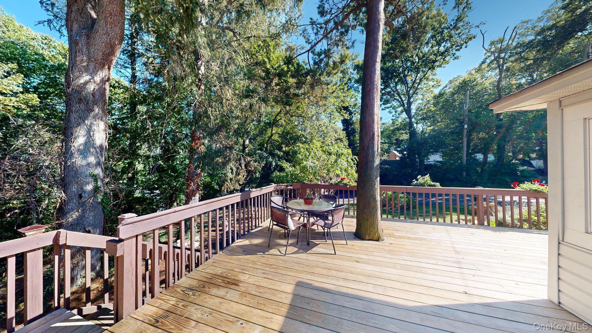 19 Island Road, Sound Beach, NY 11789