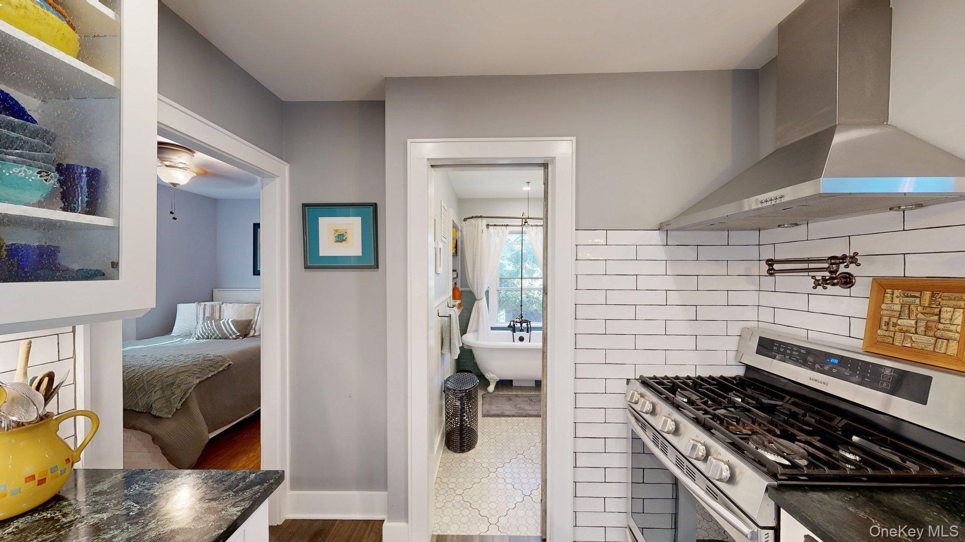 19 Island Road, Sound Beach, NY 11789