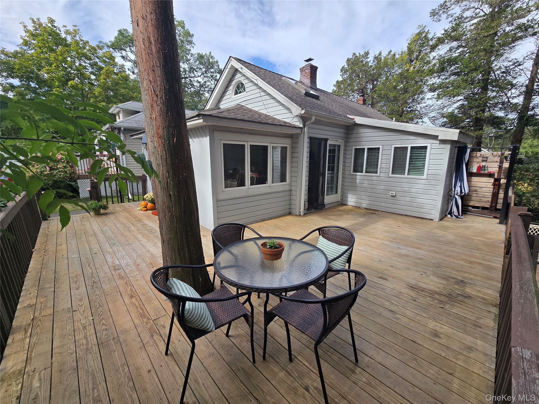 19 Island Road, Sound Beach, NY 11789