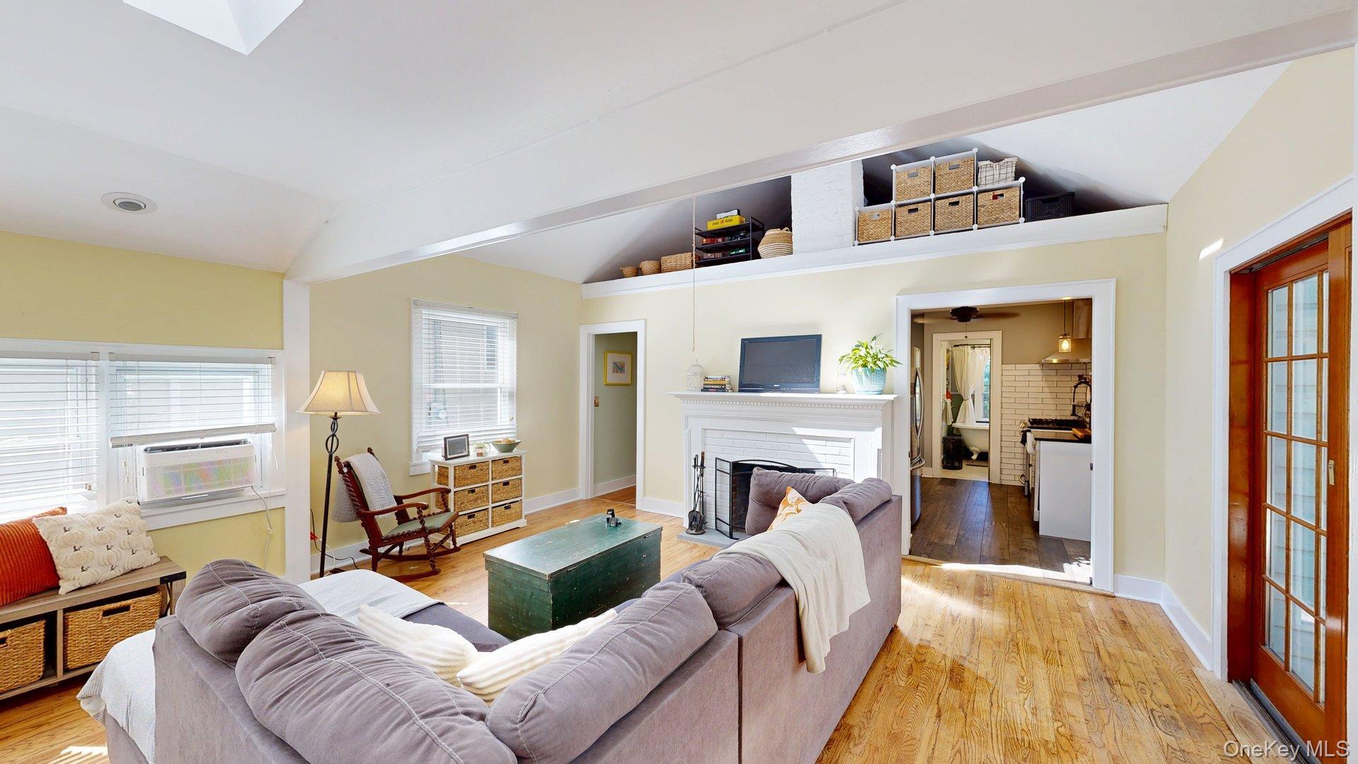 19 Island Road, Sound Beach, NY 11789