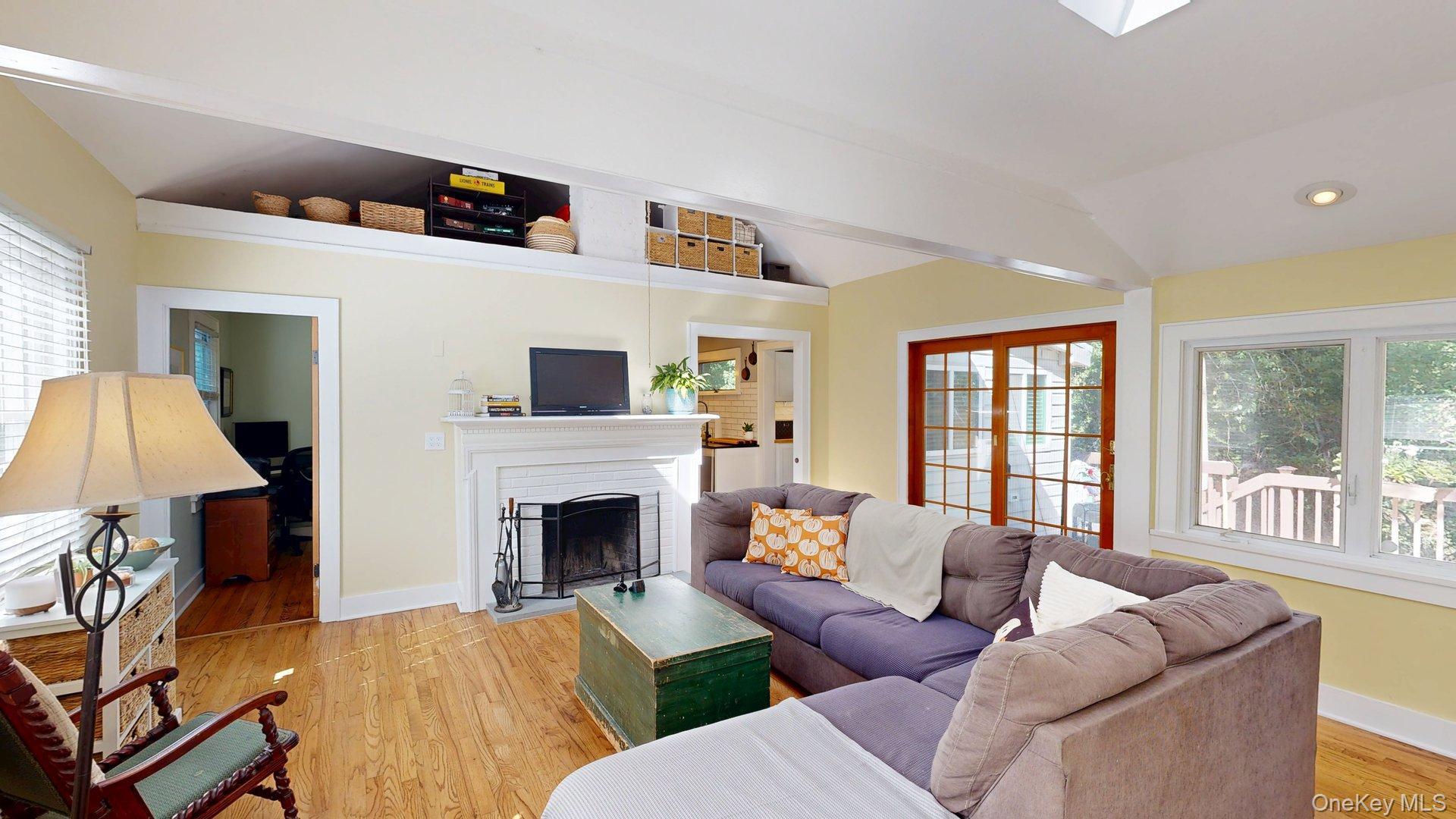 19 Island Road, Sound Beach, NY 11789