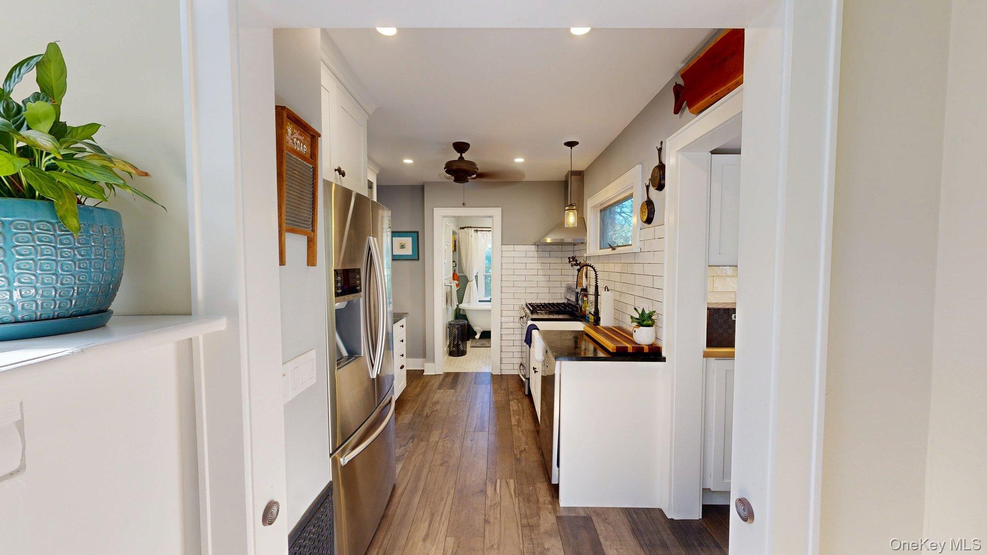 19 Island Road, Sound Beach, NY 11789