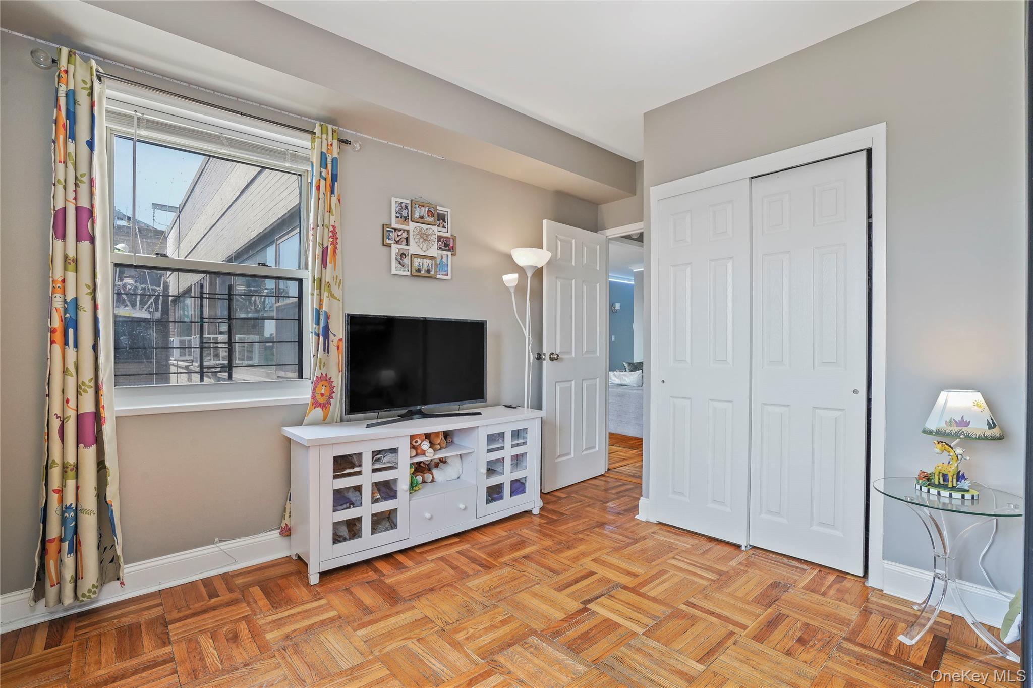 3 Fordham Hill Oval # 17F, Bronx, NY 10468