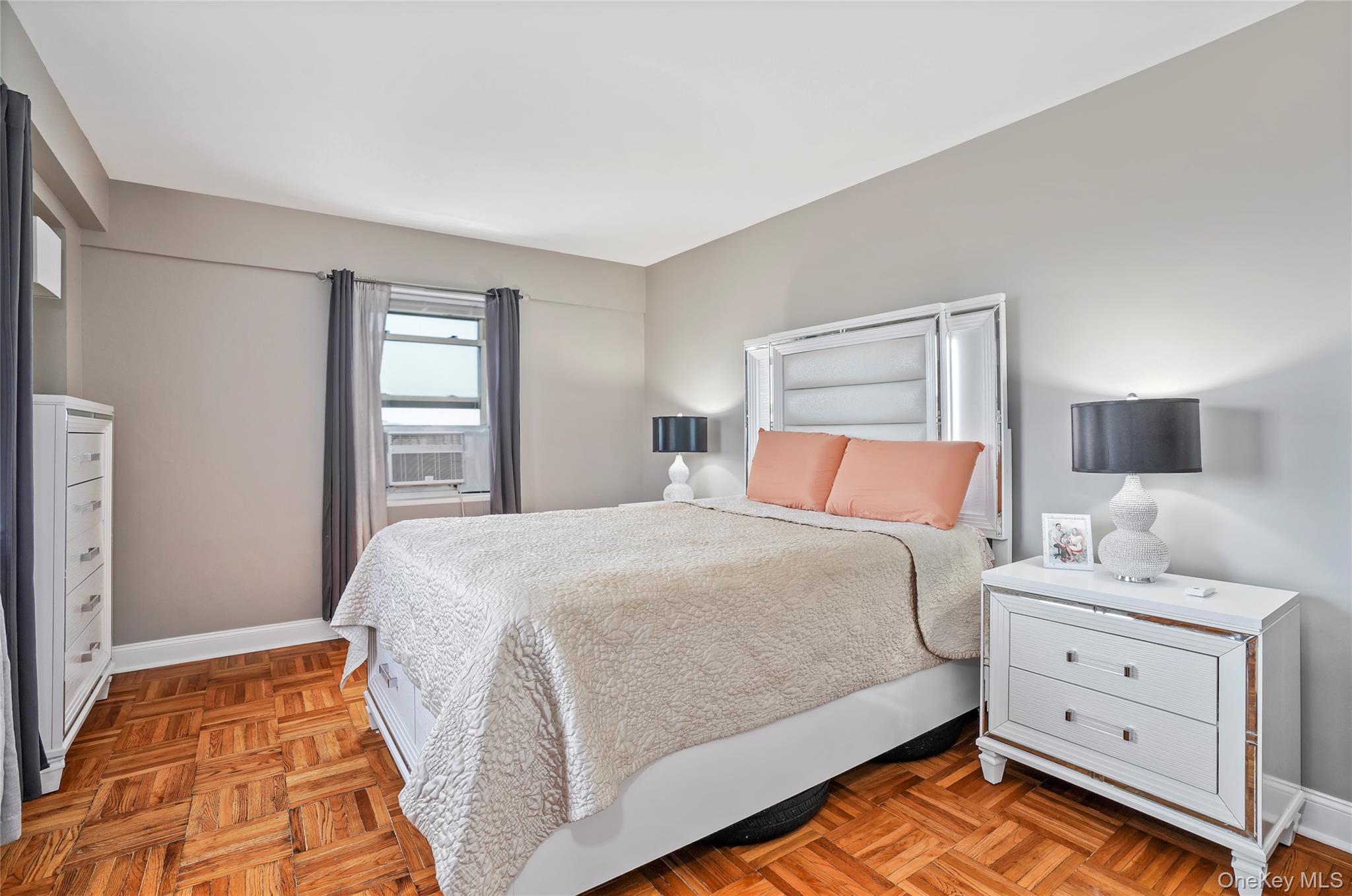 3 Fordham Hill Oval # 17F, Bronx, NY 10468