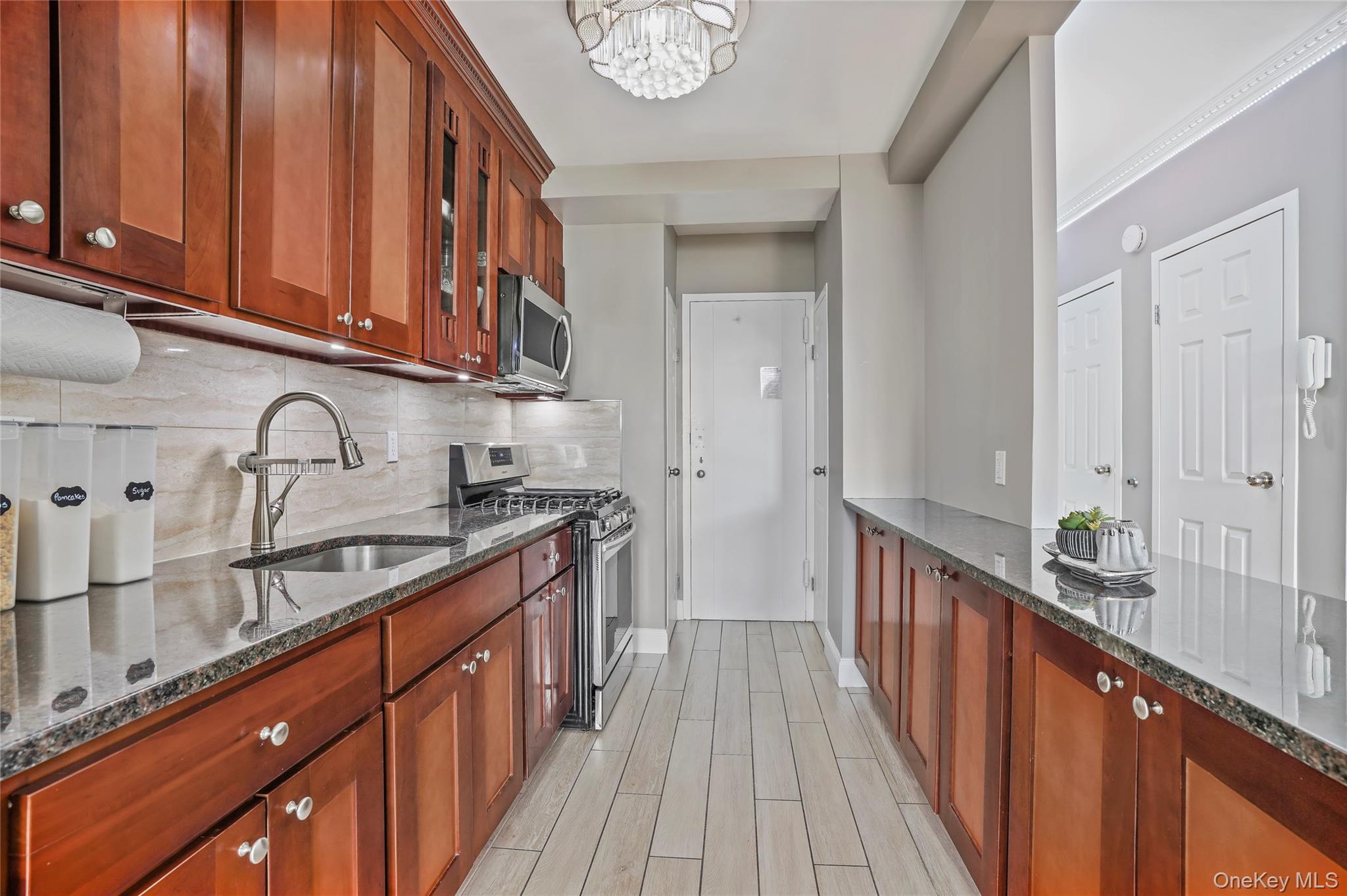 3 Fordham Hill Oval # 17F, Bronx, NY 10468