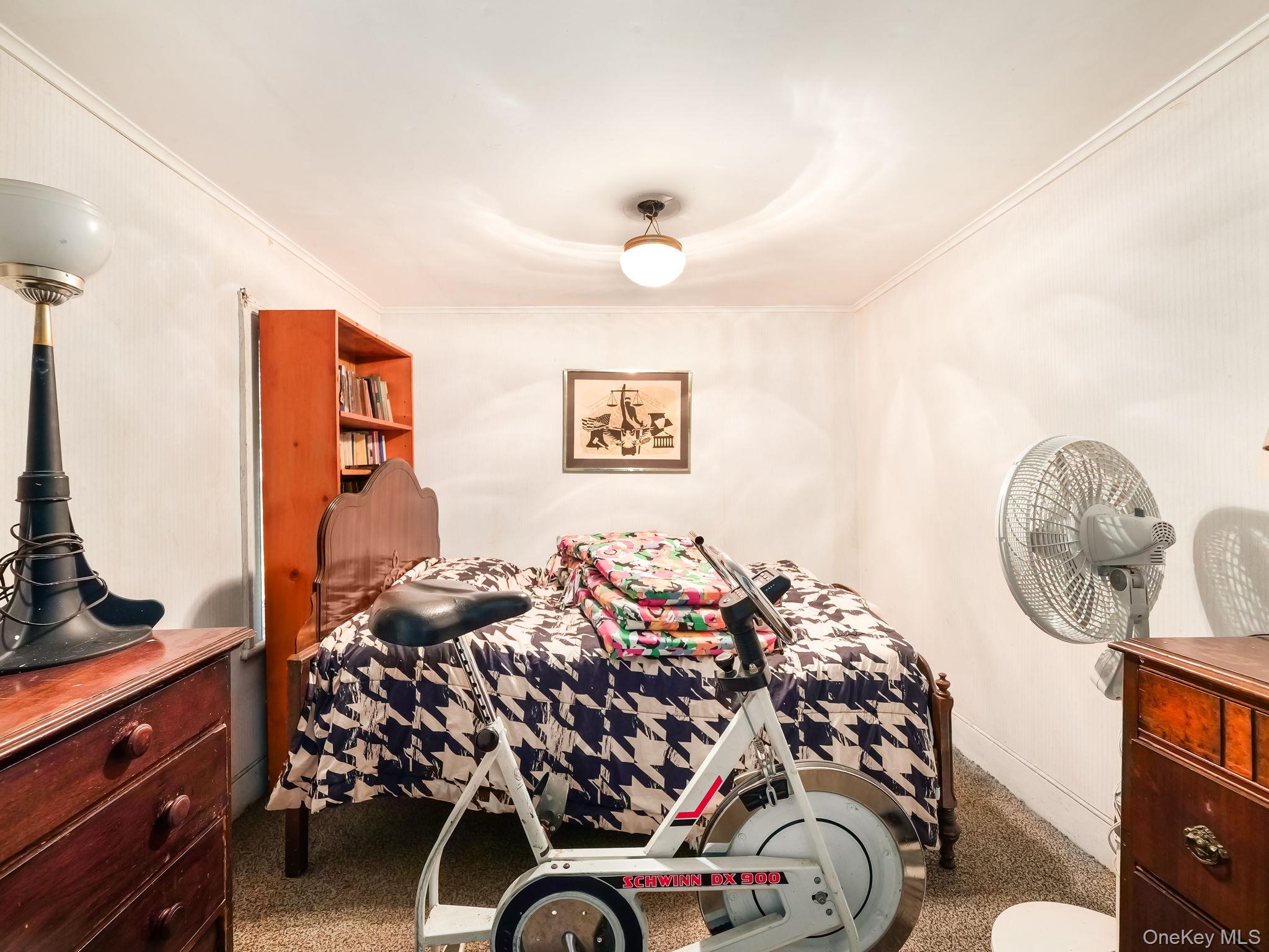 19 Oakland Valley Road, Cuddebackville, NY 12729