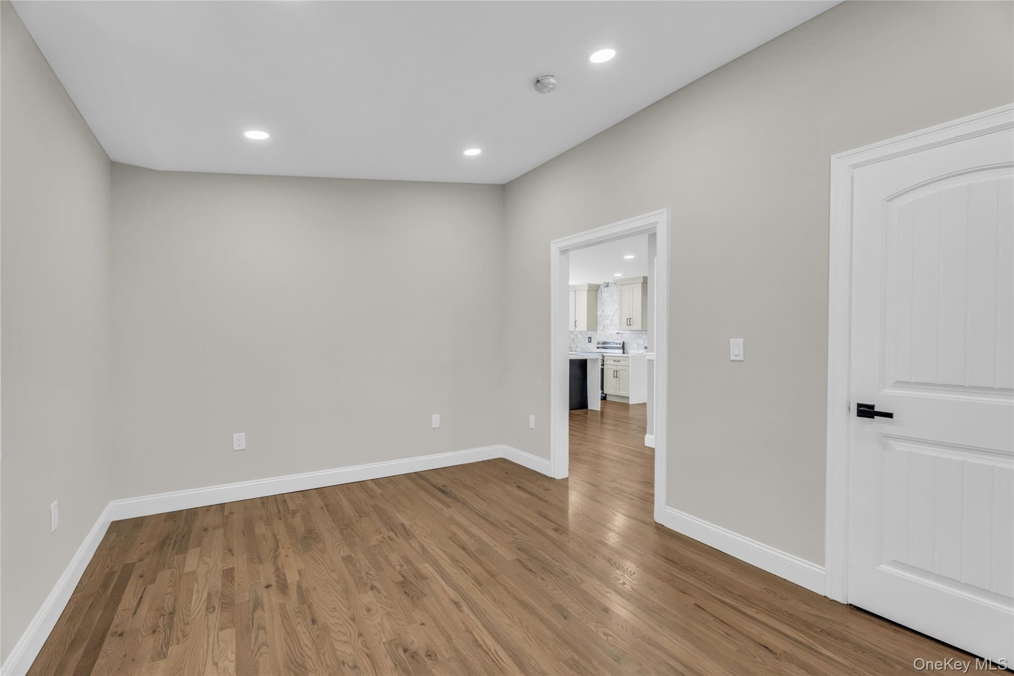 99 W 2nd Street, Lake Ronkonkoma, NY 11779