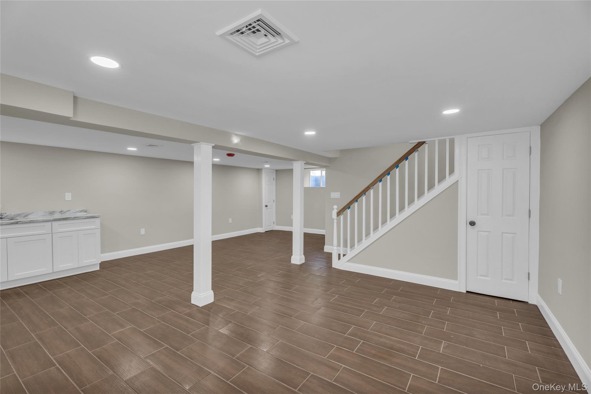 99 W 2nd Street, Lake Ronkonkoma, NY 11779