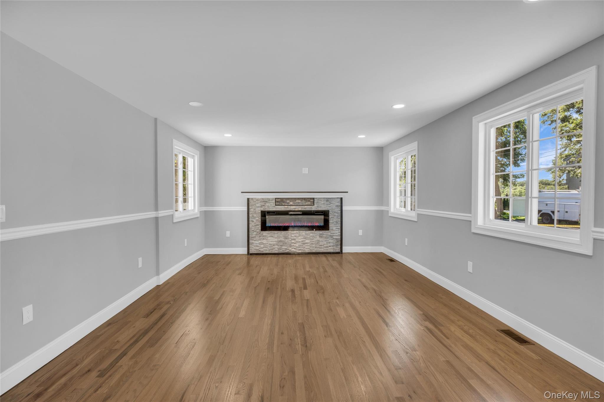 99 W 2nd Street, Lake Ronkonkoma, NY 11779