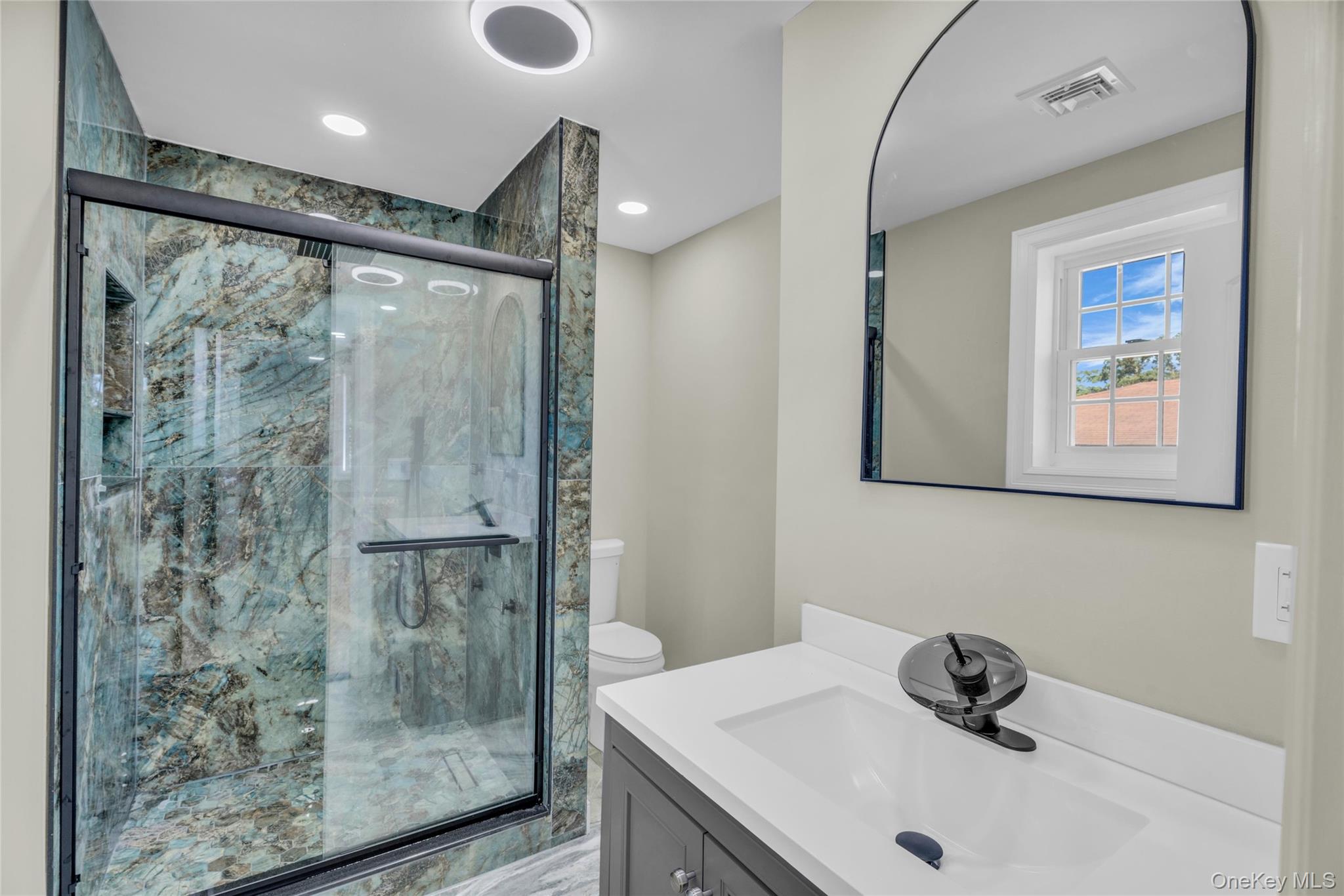 99 W 2nd Street, Lake Ronkonkoma, NY 11779