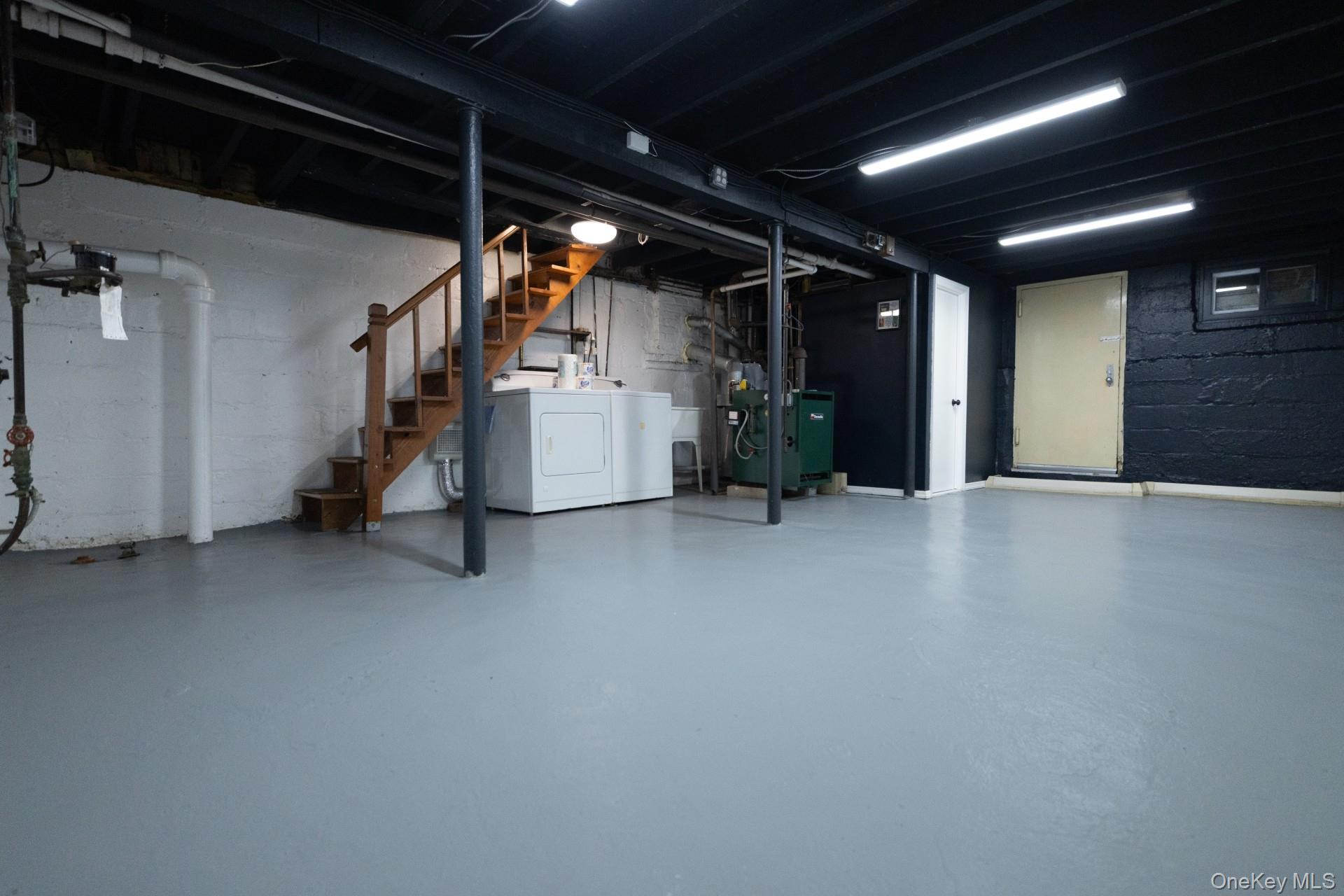 139-61 86th Avenue, Briarwood, NY 11435