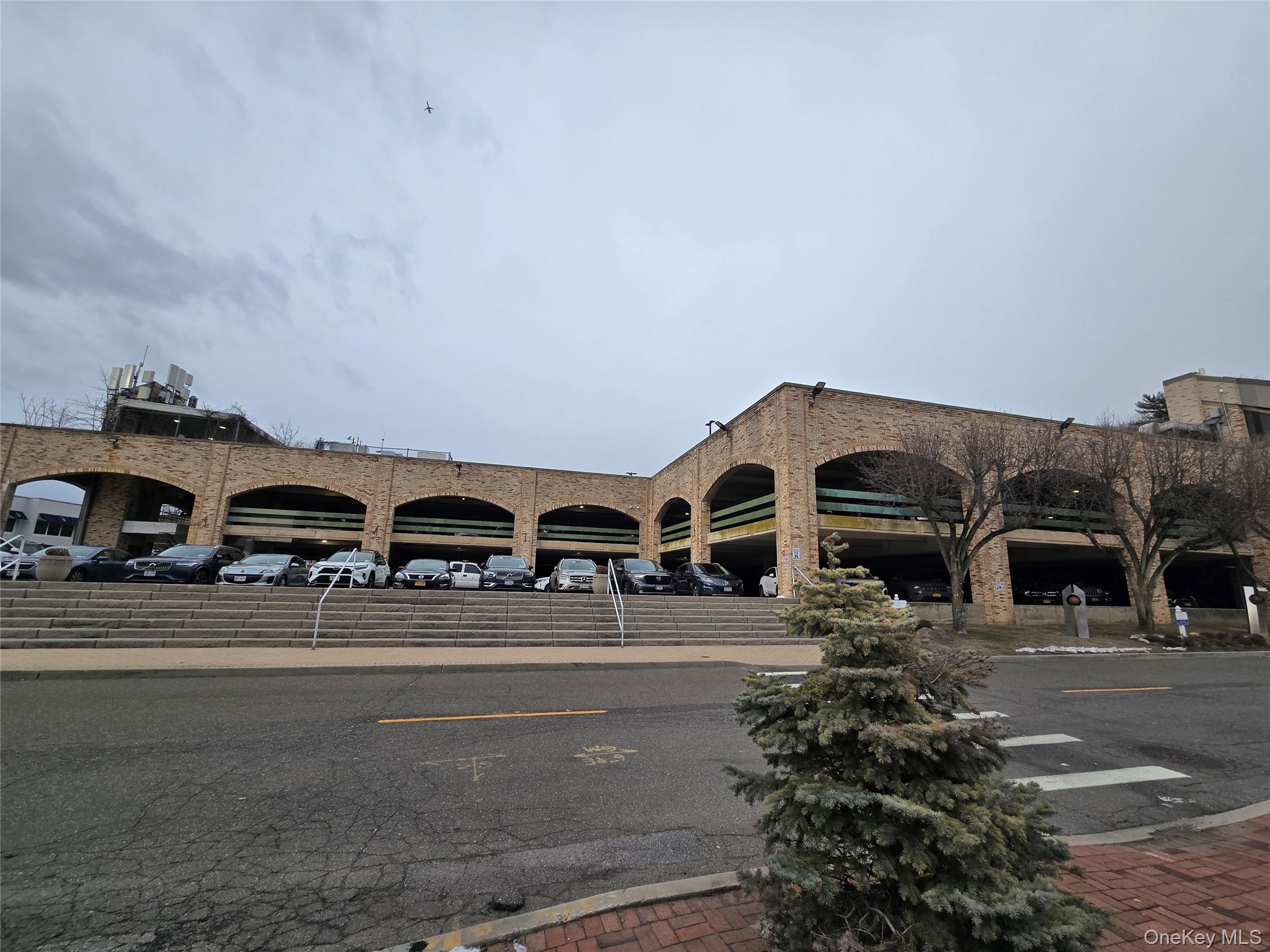 29 Glen Street, Glen Cove, NY 11542