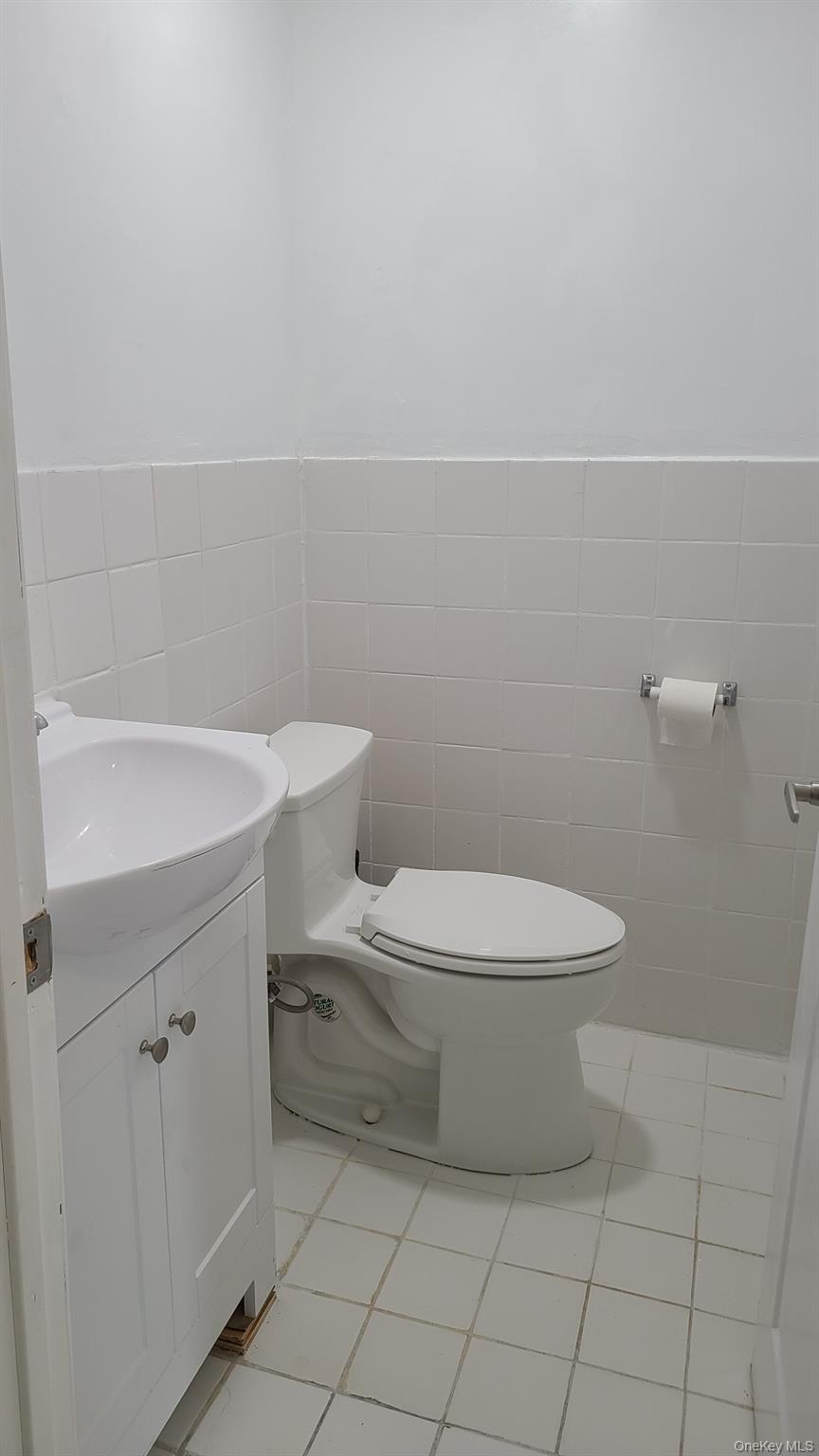 29 Glen Street, Glen Cove, NY 11542