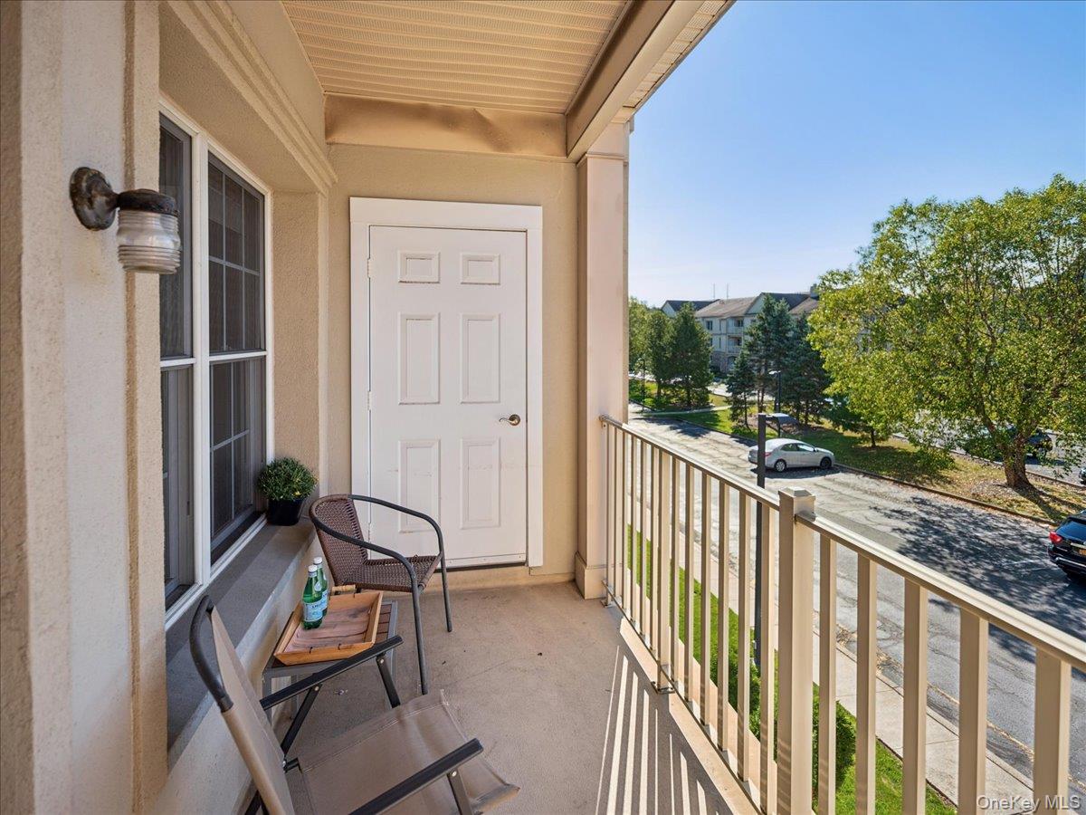 28 N De Baun Avenue # 208, Airmont, NY 10901