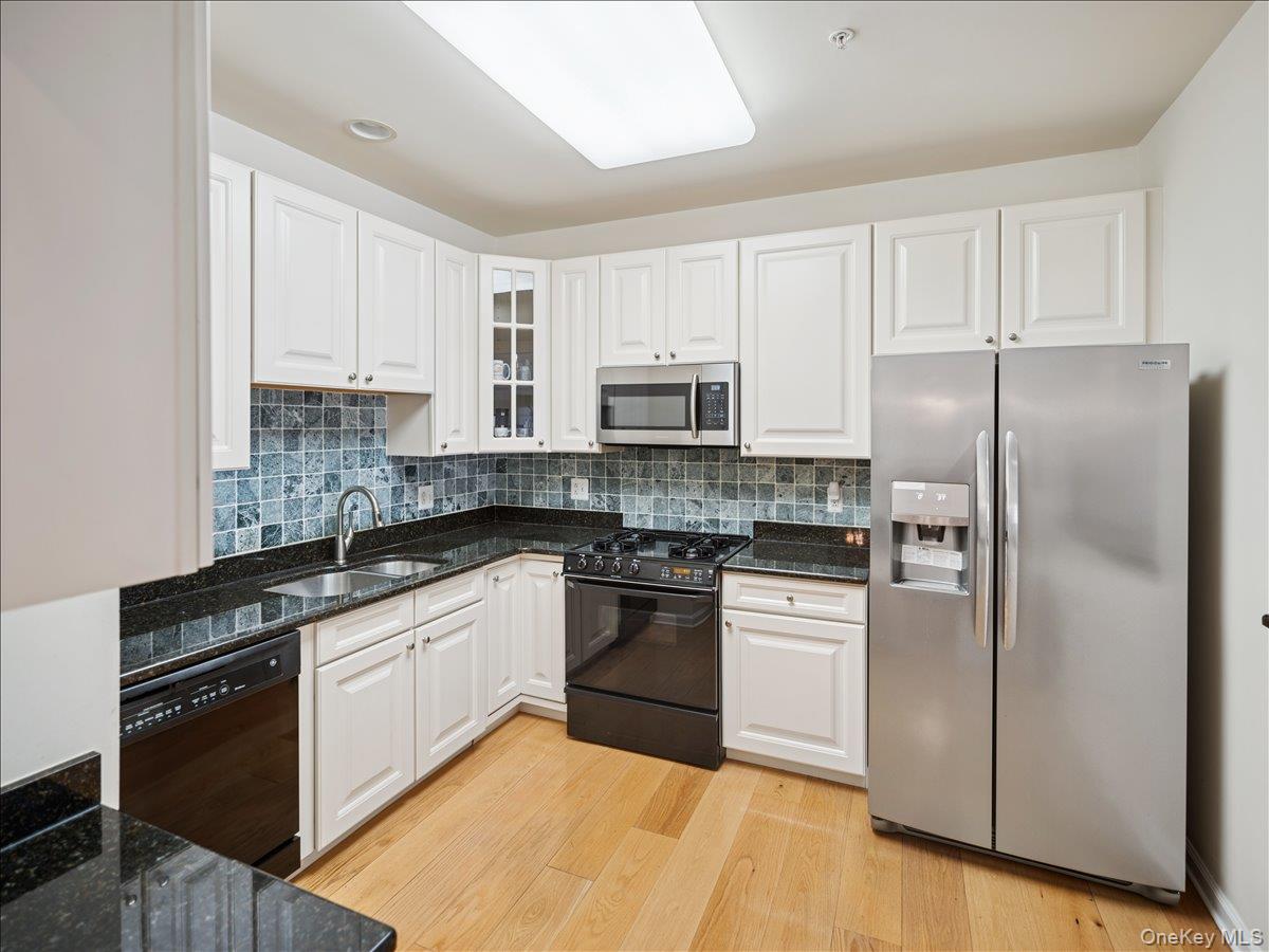 28 N De Baun Avenue # 208, Airmont, NY 10901