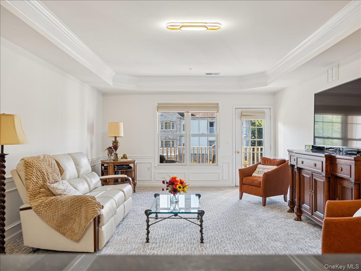 28 N De Baun Avenue # 208, Airmont, NY 10901