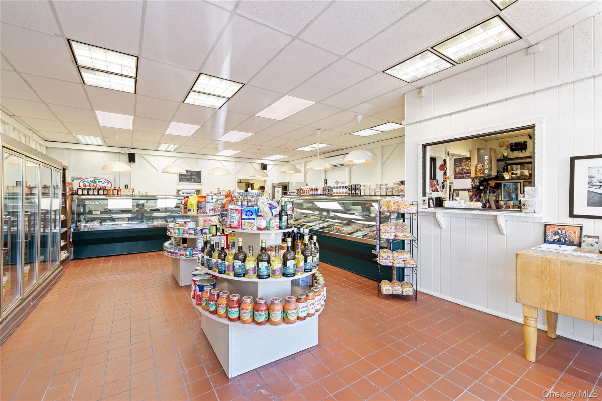 2056 Merrick Road, Merrick, NY 11566