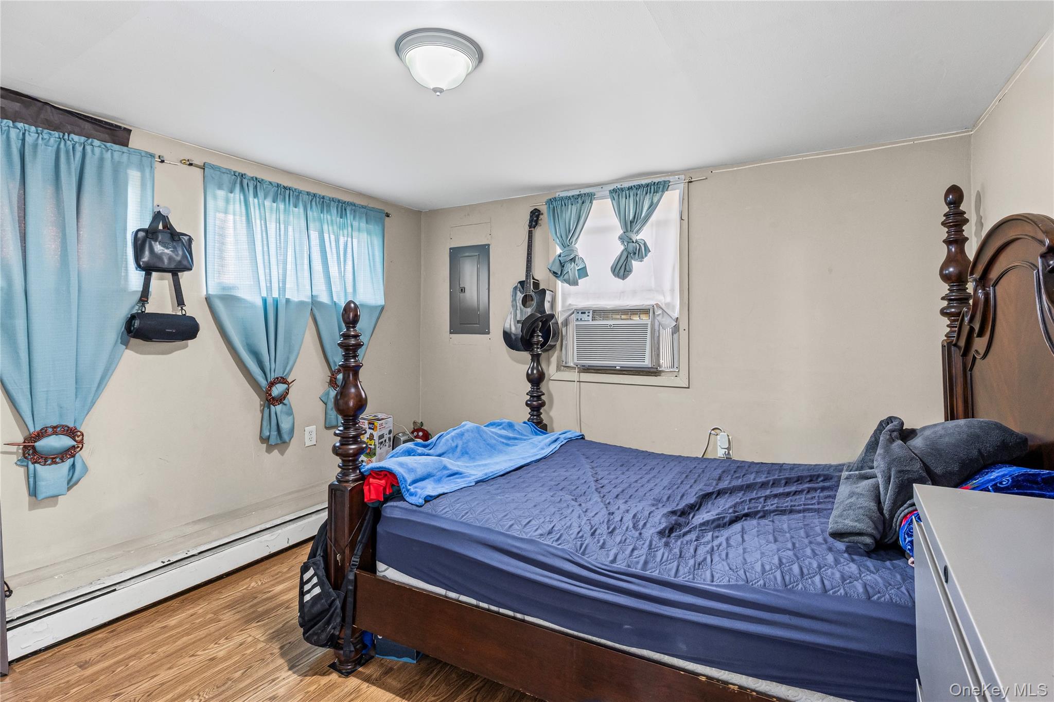 75 Oak Street, Amityville, NY 11701