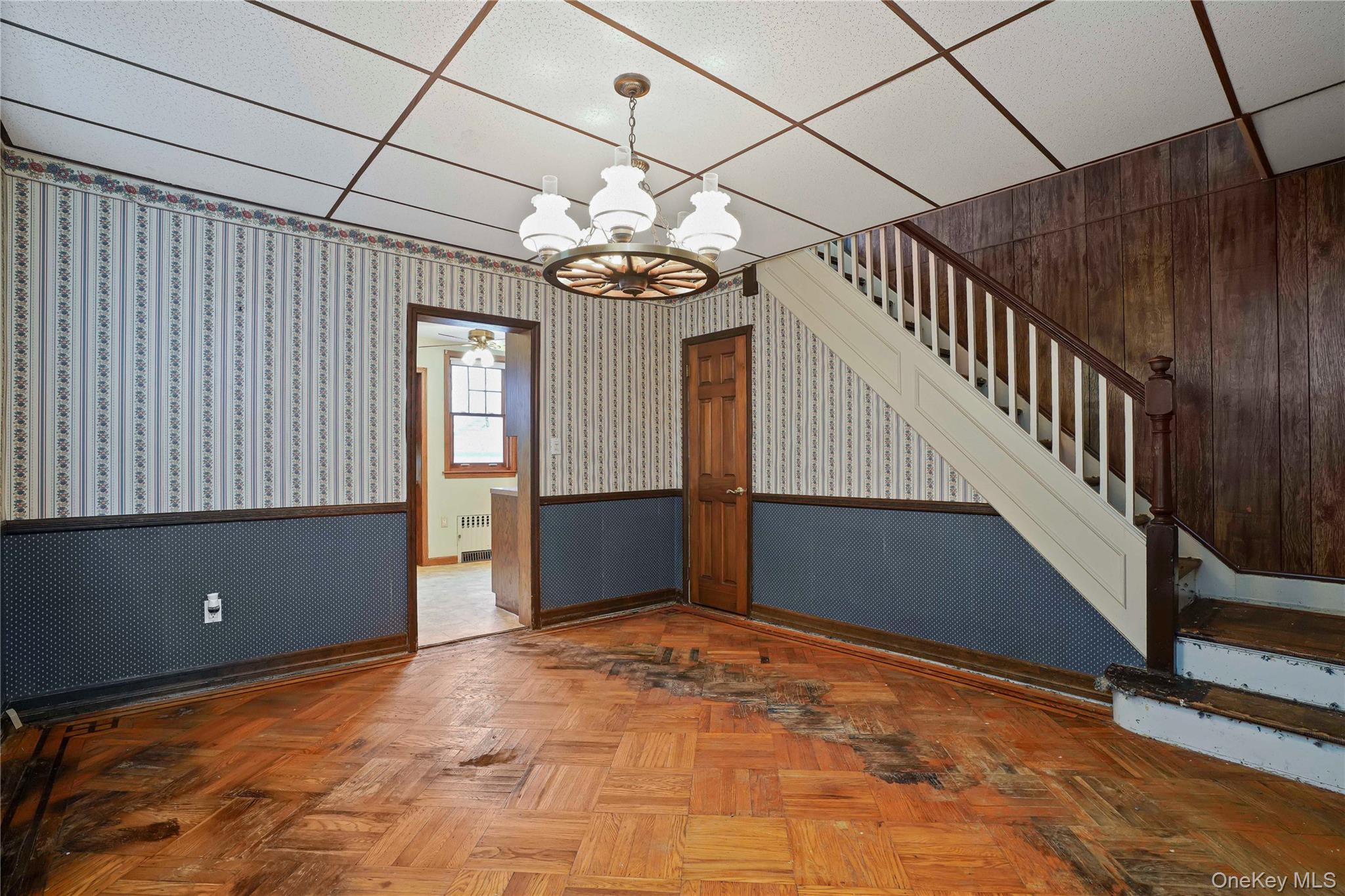 78-24 64th Lane, Glendale, NY 11385