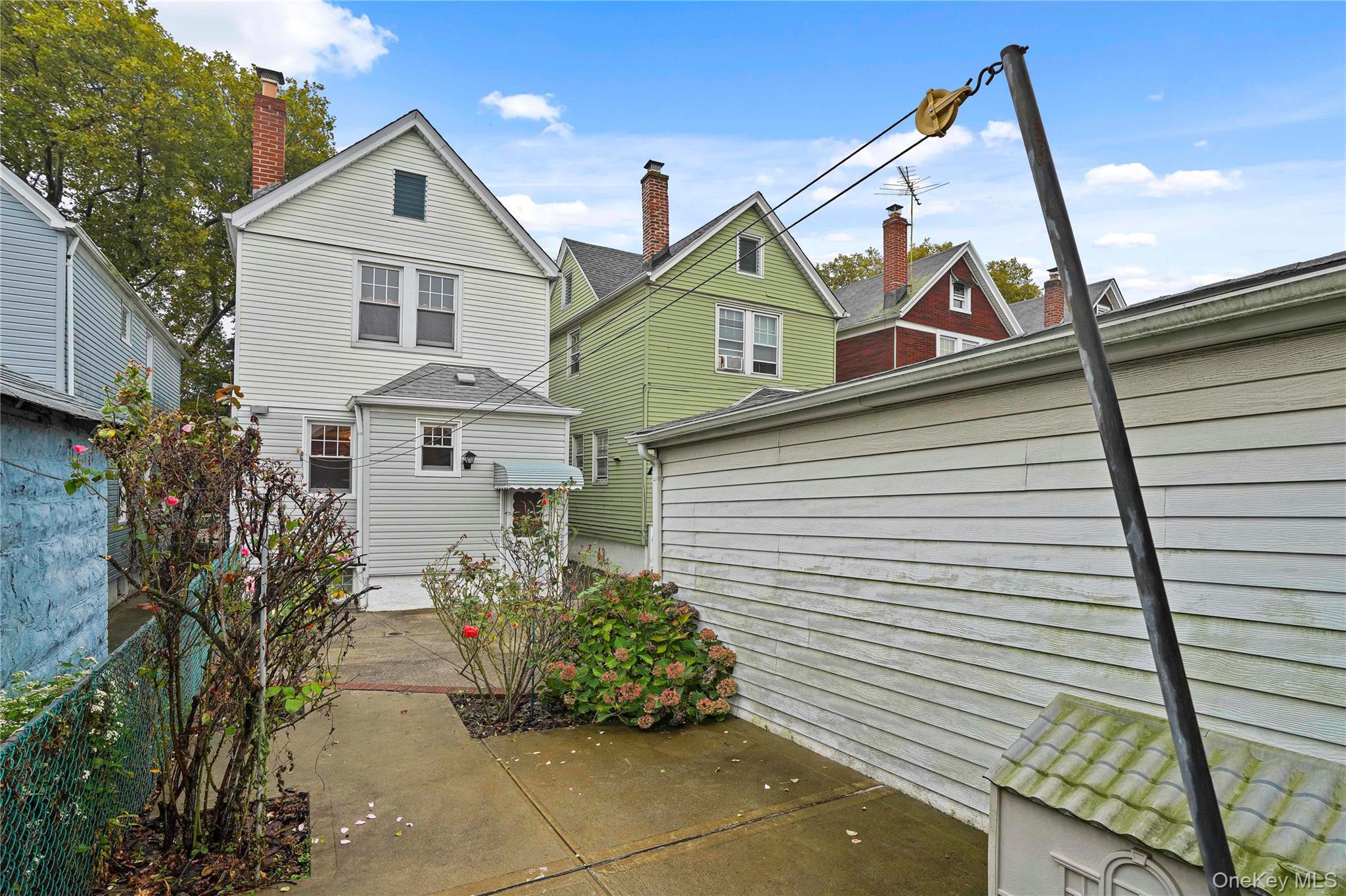 78-24 64th Lane, Glendale, NY 11385