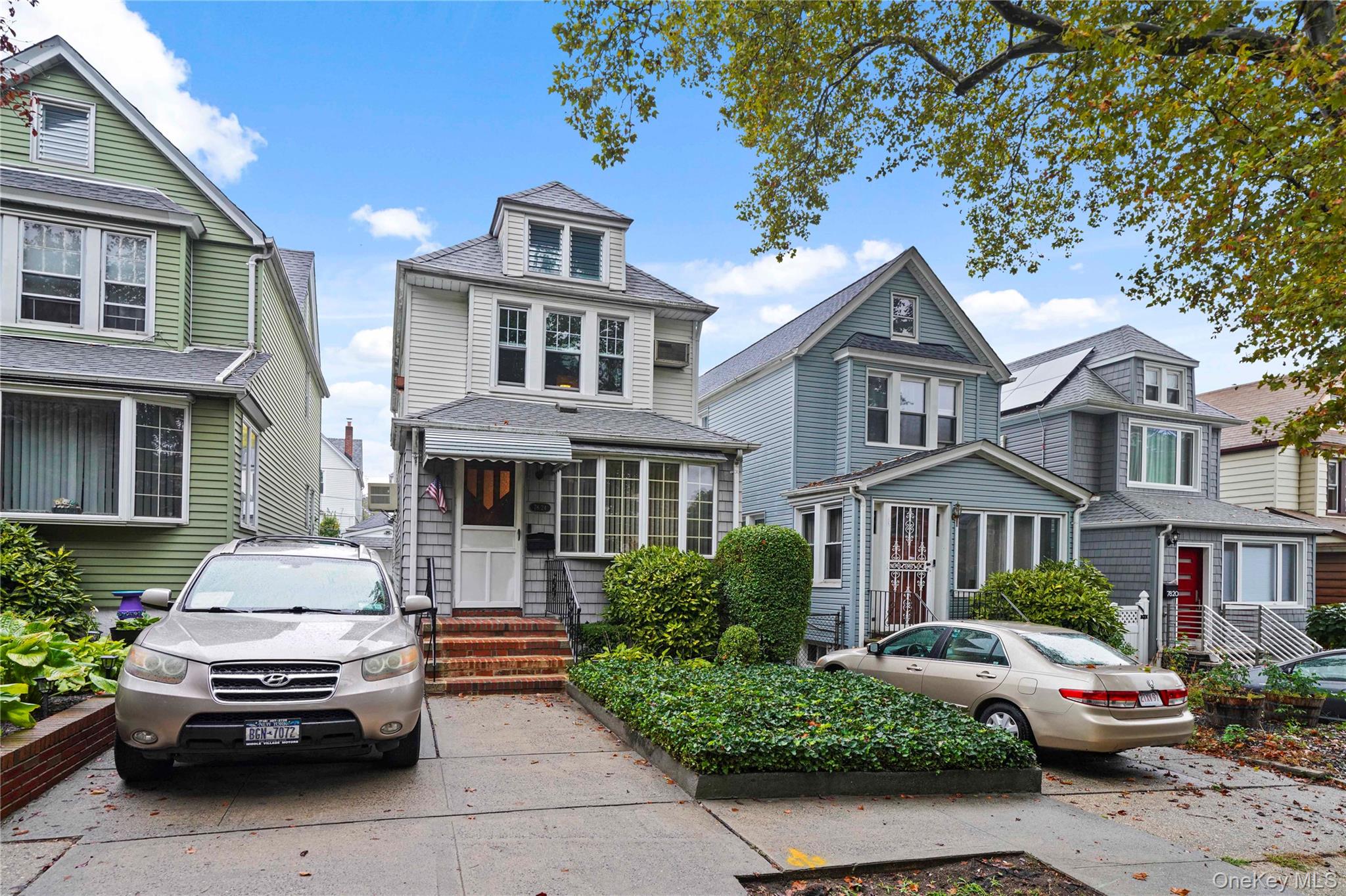 78-24 64th Lane, Glendale, NY 11385