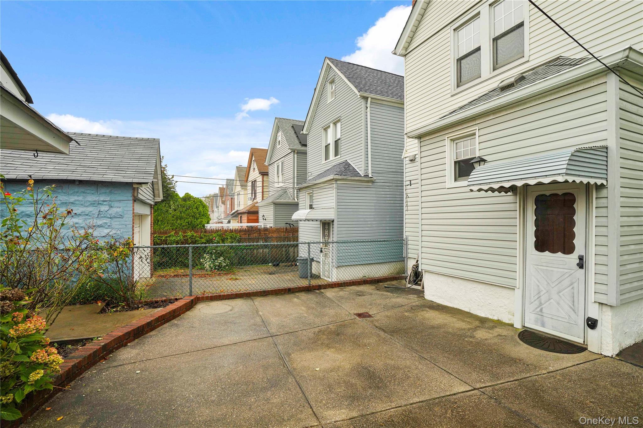 78-24 64th Lane, Glendale, NY 11385