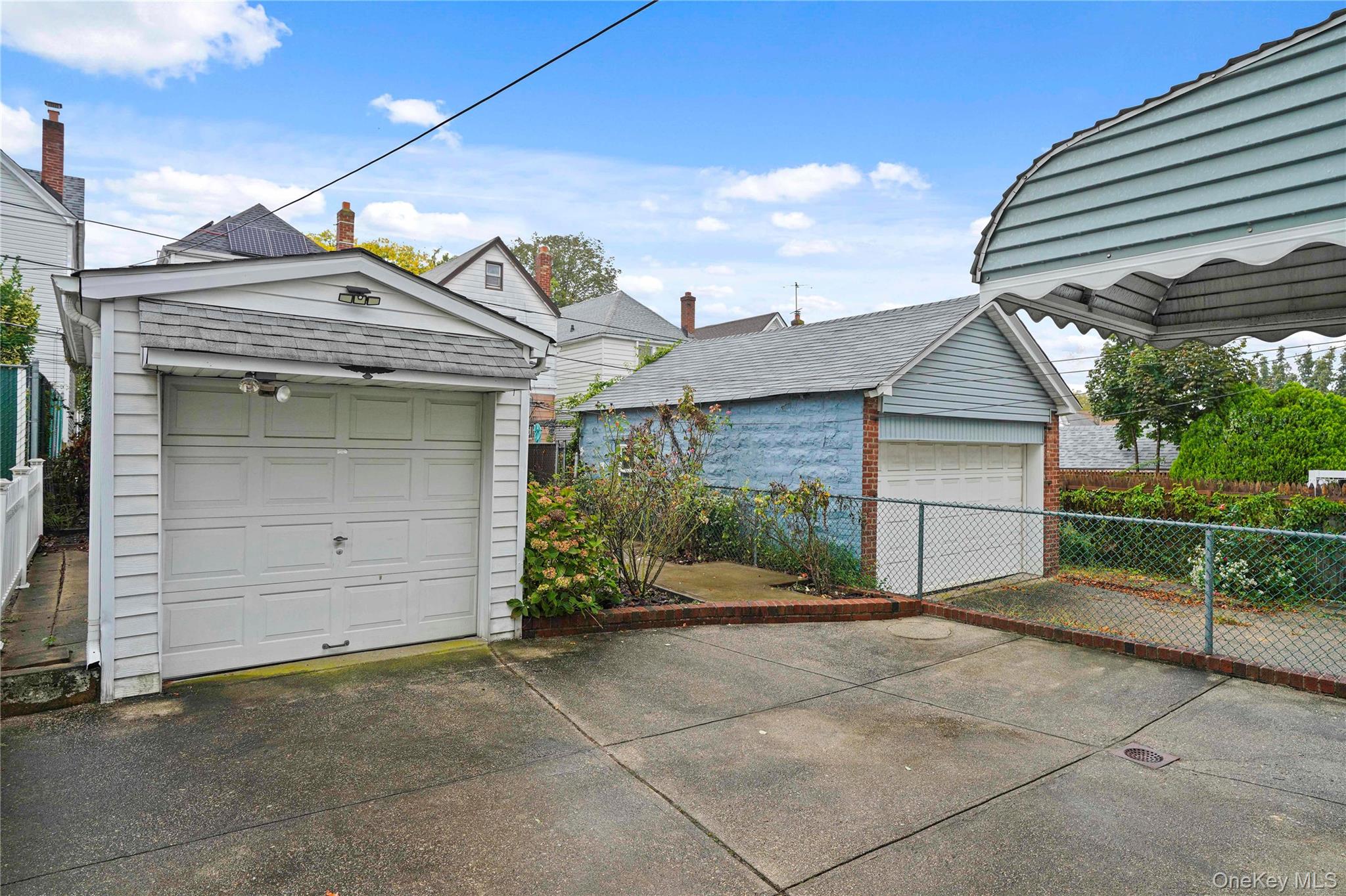 78-24 64th Lane, Glendale, NY 11385