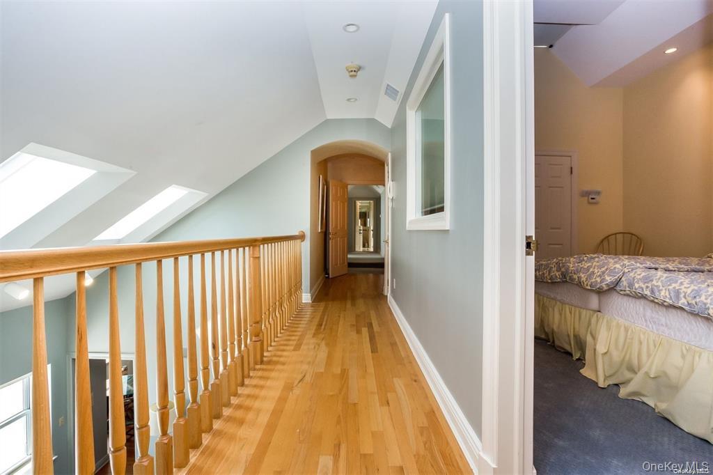 2 Richmond Road # PH 6U, Lido Beach, NY 11561