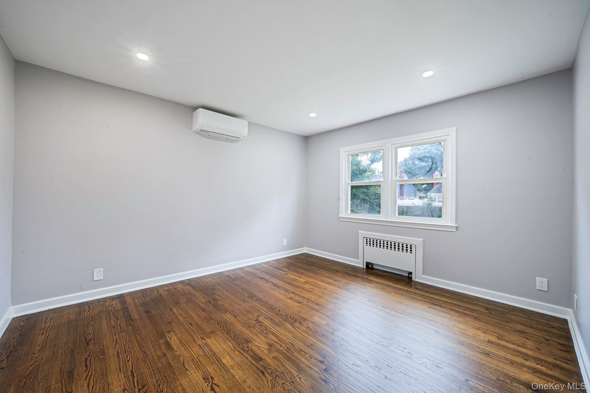 3862 Clark Street, Seaford, NY 11783