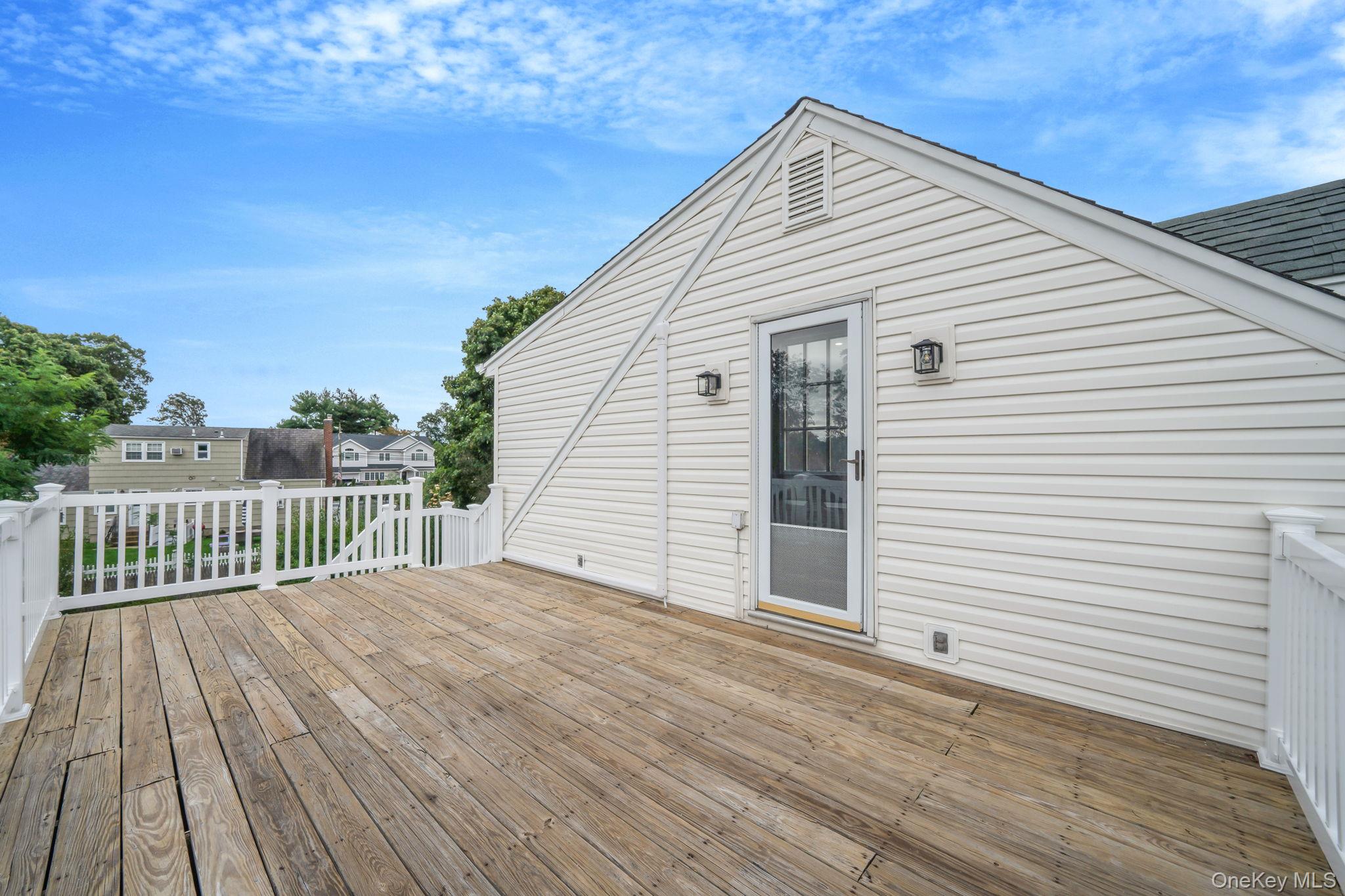 3862 Clark Street, Seaford, NY 11783